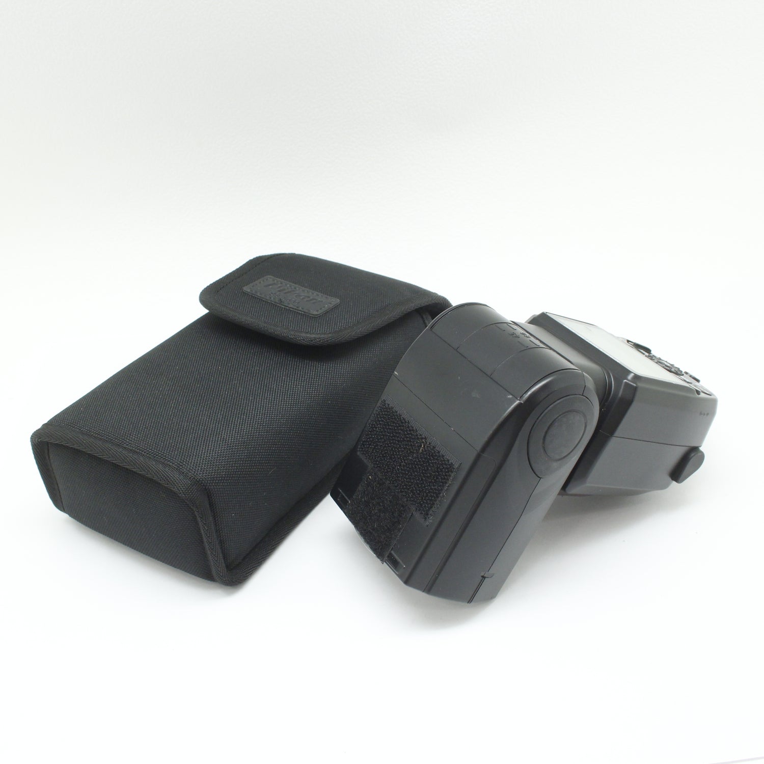 紺様 美品 ショット数150枚❣️Nikon D5500⭐️Wi-Fi 自撮り Nikon デジタル一眼レフカメラ 動作確認済 D5500 18-140 VR