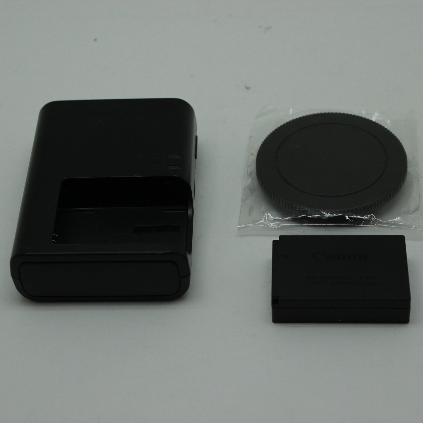 中古Canon EOS M10 15-45mm IS STM レンズキット