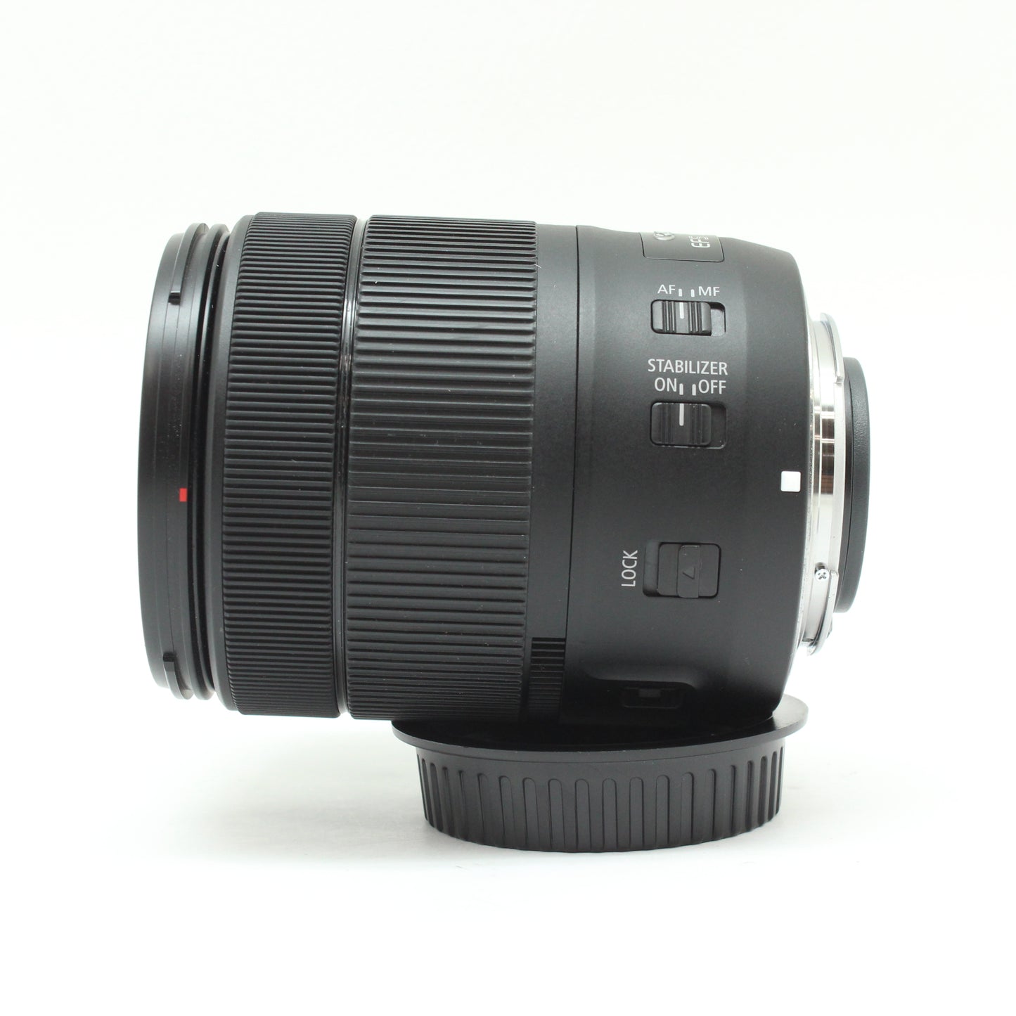 中古 Canon EF-S 18-135mm F3.5-5.6 IS USM