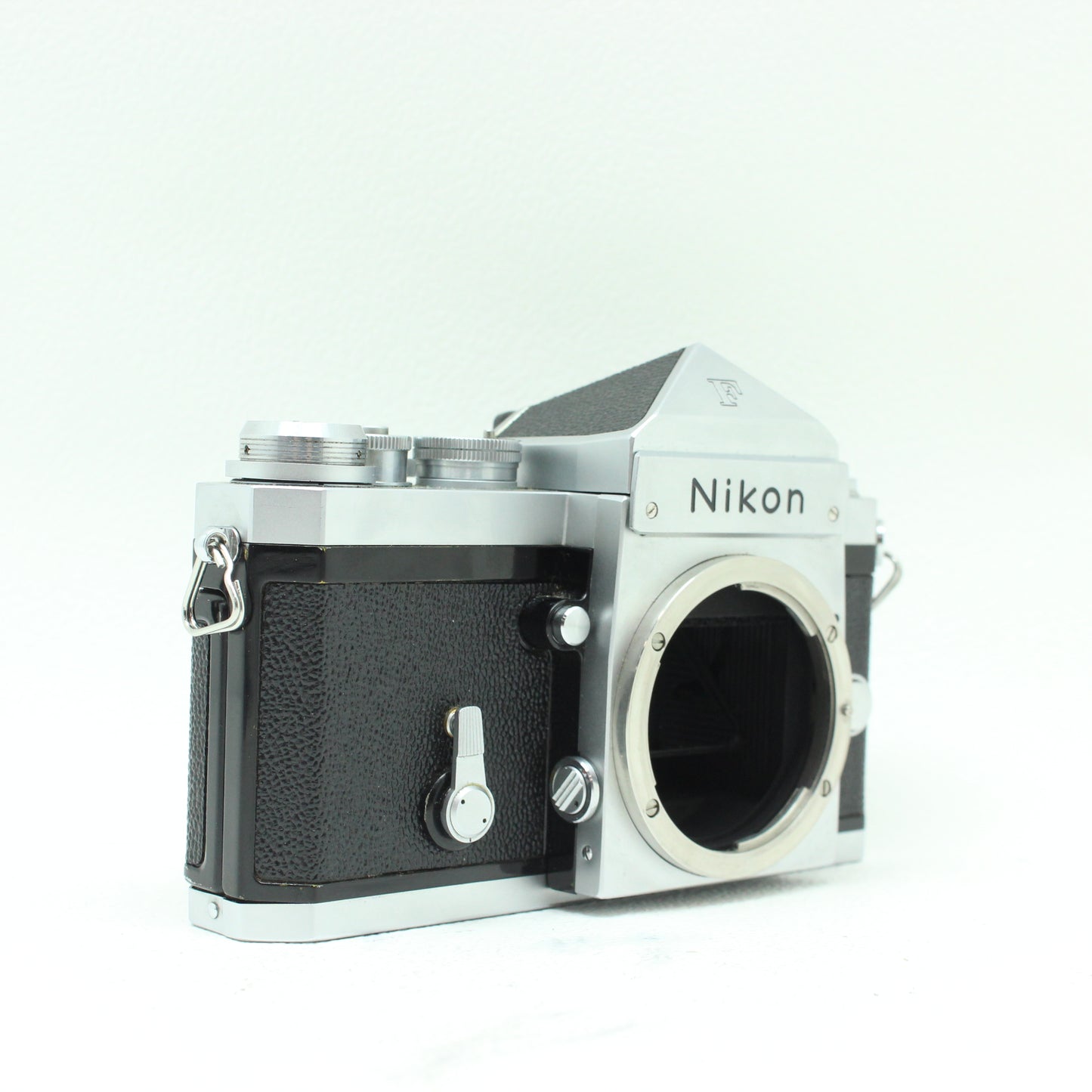 中古 Nikon F アイレベル シルバー　【12月23日(火) YouTube生配信でご紹介】