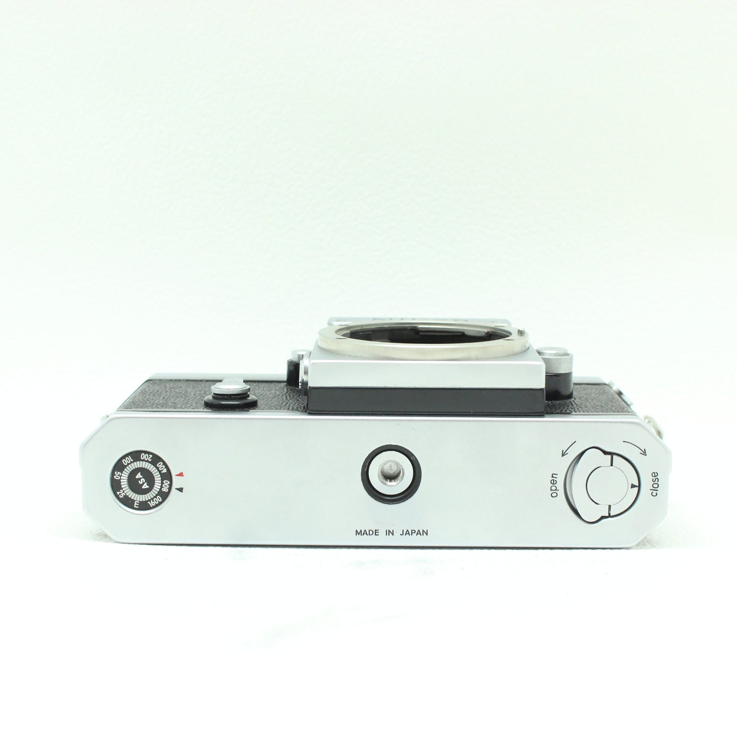 中古 Nikon F アイレベル シルバー　【12月23日(火) YouTube生配信でご紹介】