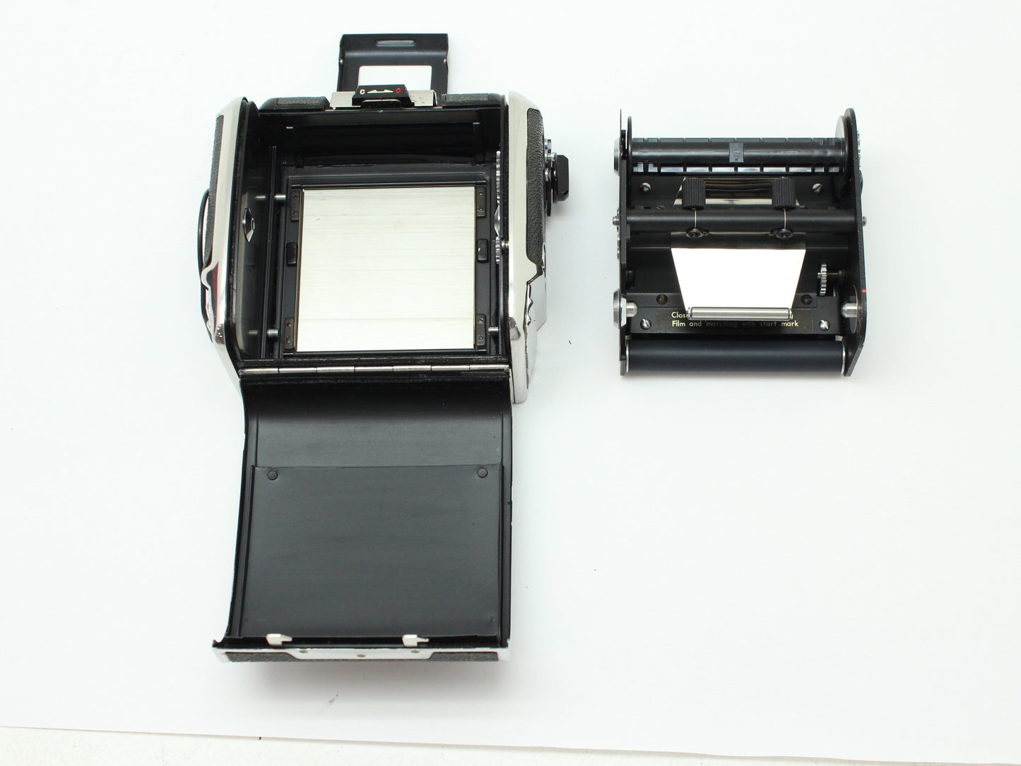 中古 BRONICA FILM BACK S2 シルバー 【12月23日(火) YouTube生配信でご紹介】