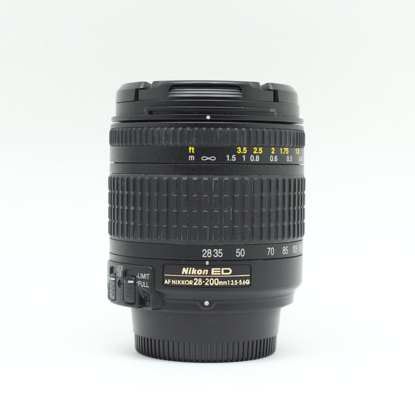 中古 Nikon AF 28-200mm F3.5-5.6G
