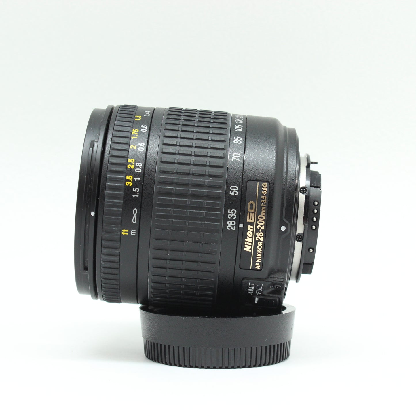 中古 Nikon AF 28-200mm F3.5-5.6G