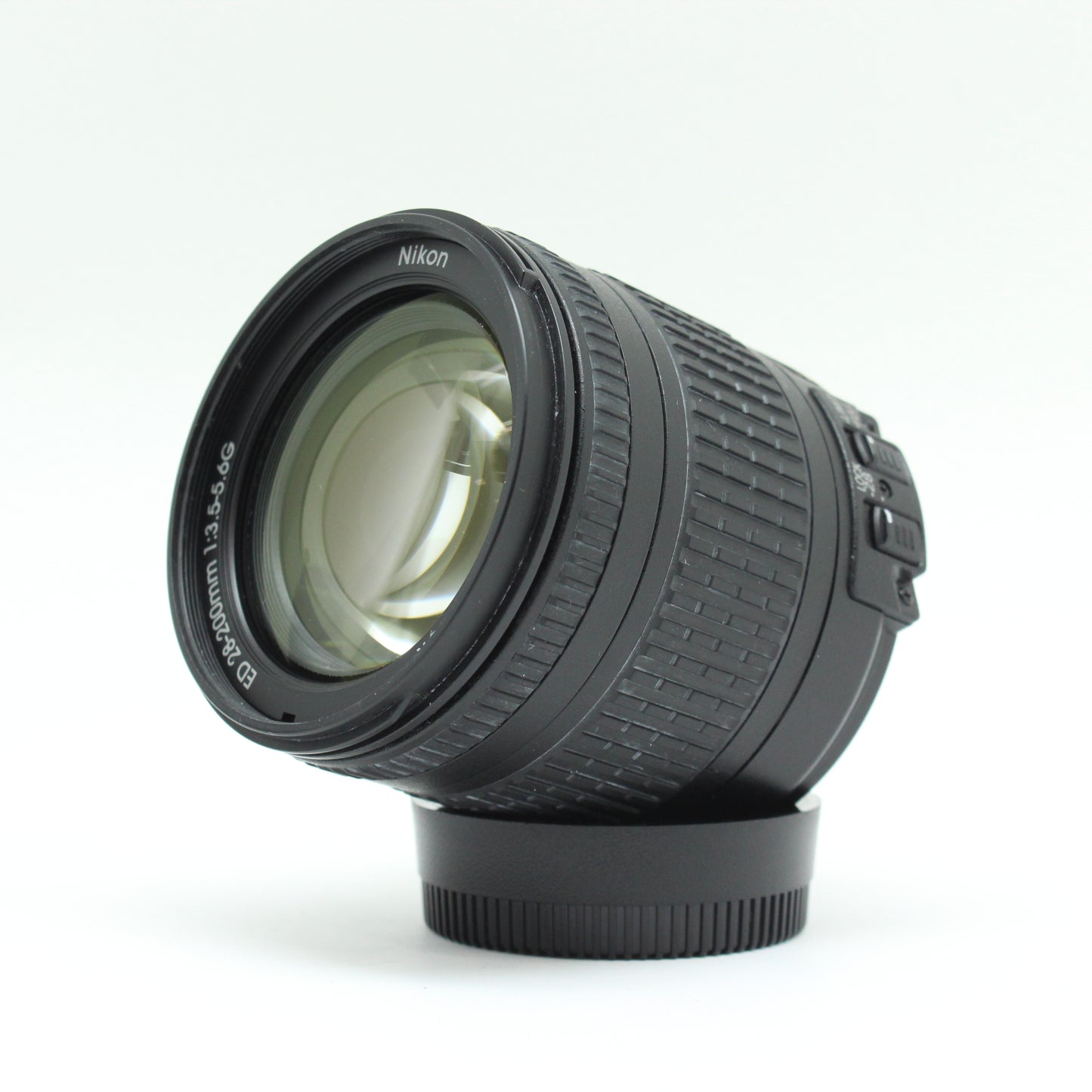 中古 Nikon AF 28-200mm F3.5-5.6G