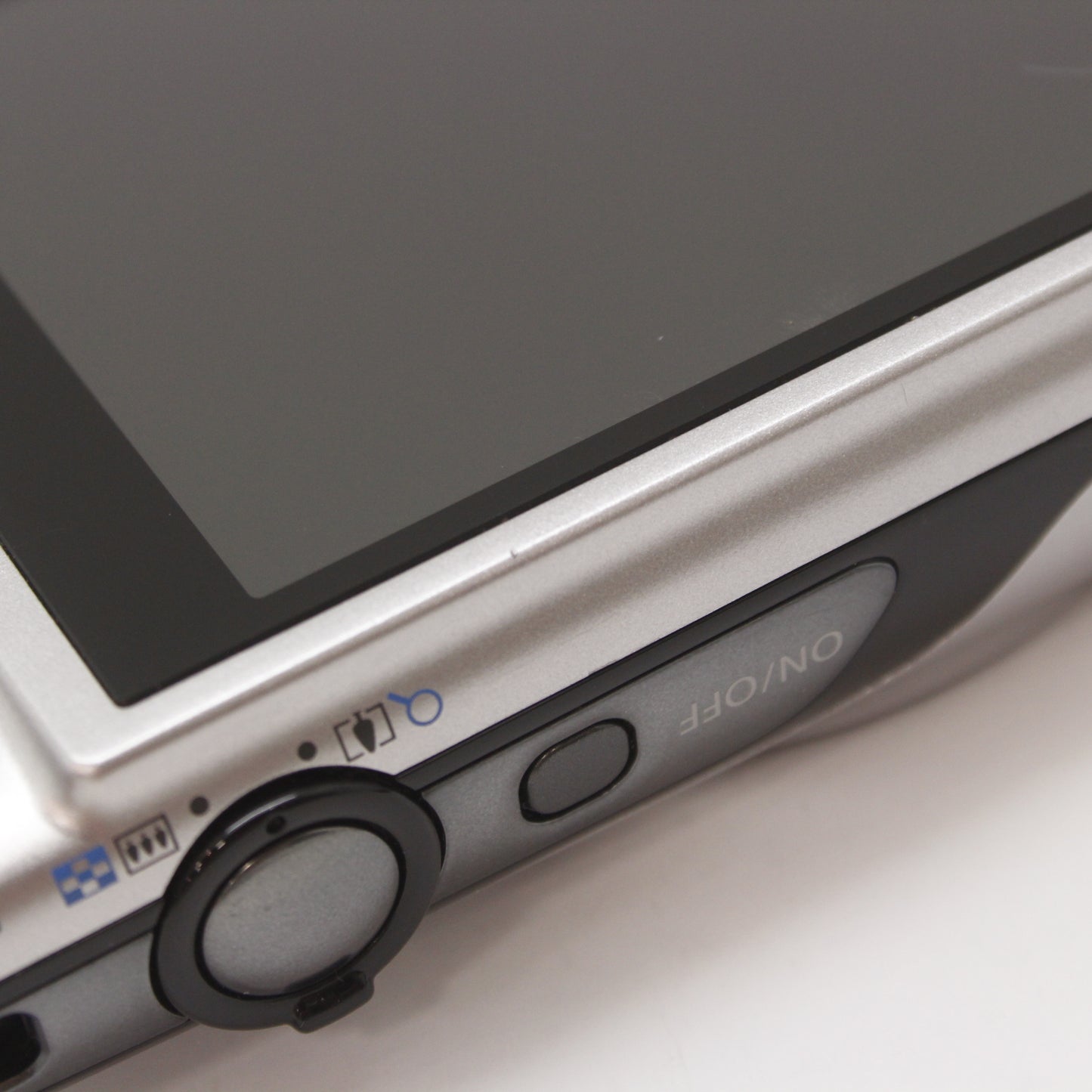 中古 Canon IXY 640 シルバー