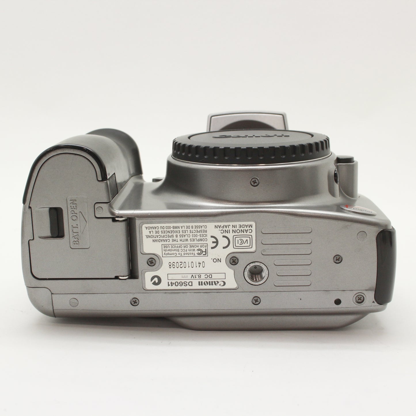 中古 Canon EOS Kiss DIGITAL シルバー