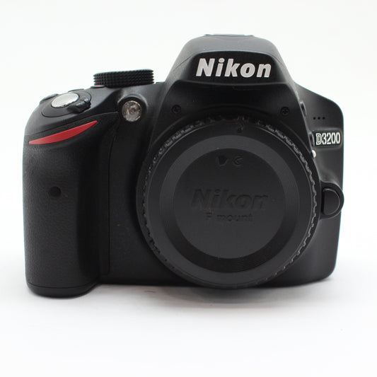 中古 Nikon D3200
