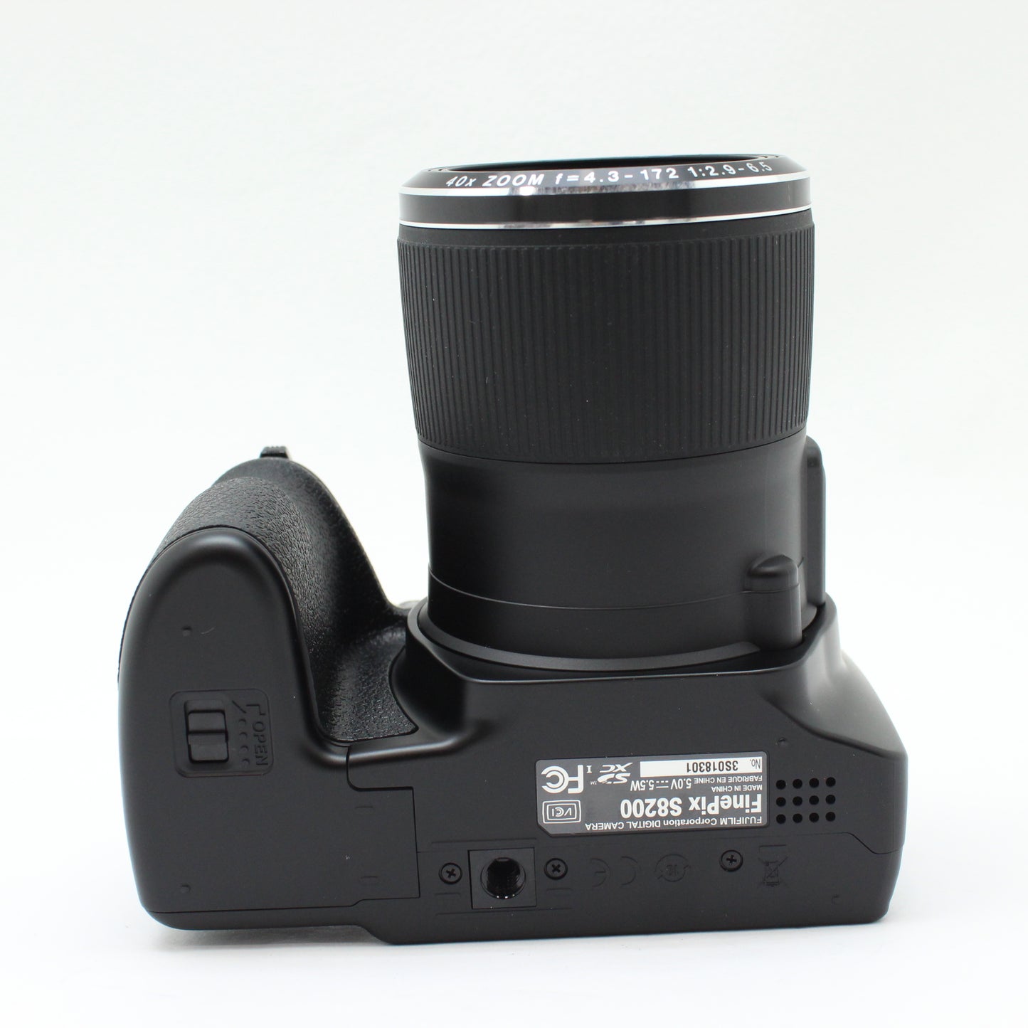 中古 FUJIFILM FINEPIX S8200