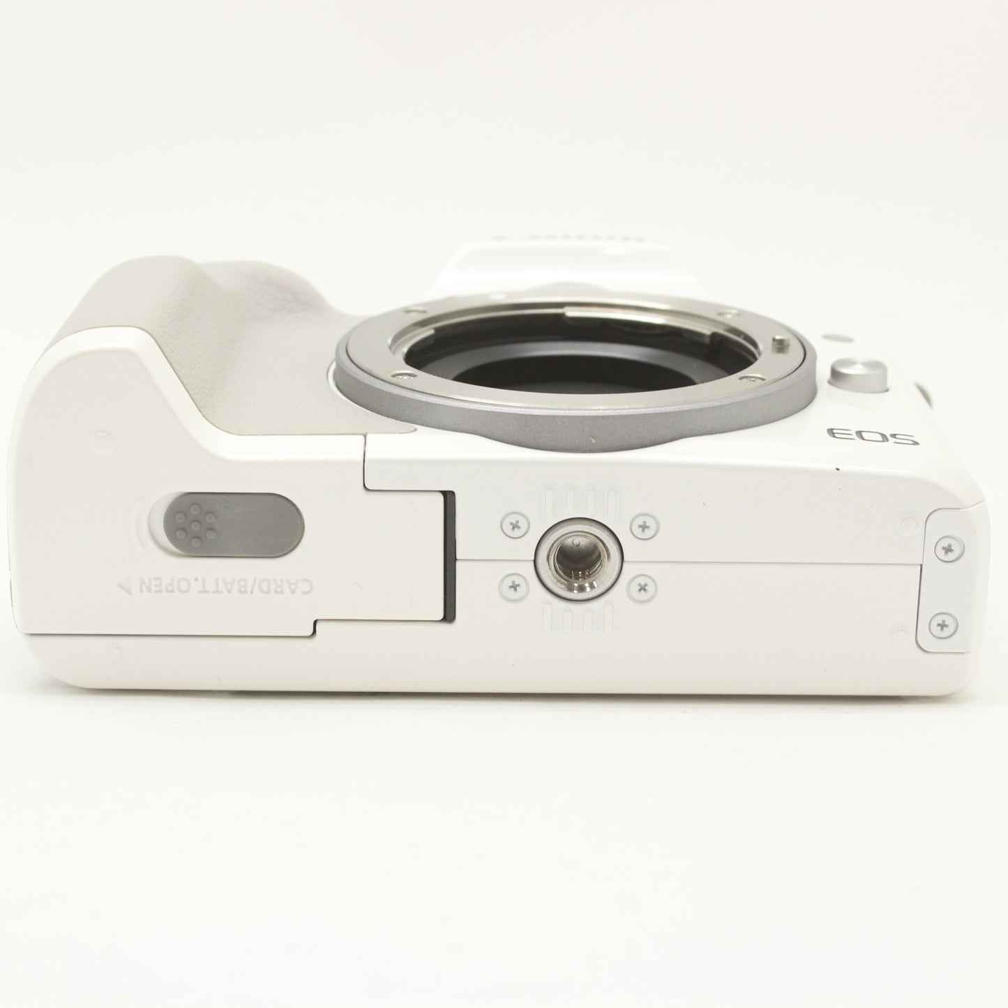 中古 Canon EOS Kiss M ダブルズームキット