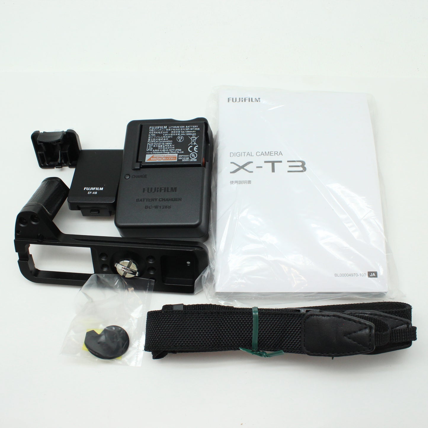 中古 FUJIFILM X-T3 SV ハンドグリップ付き【1月24日(土) YouTube生配信でご紹介】