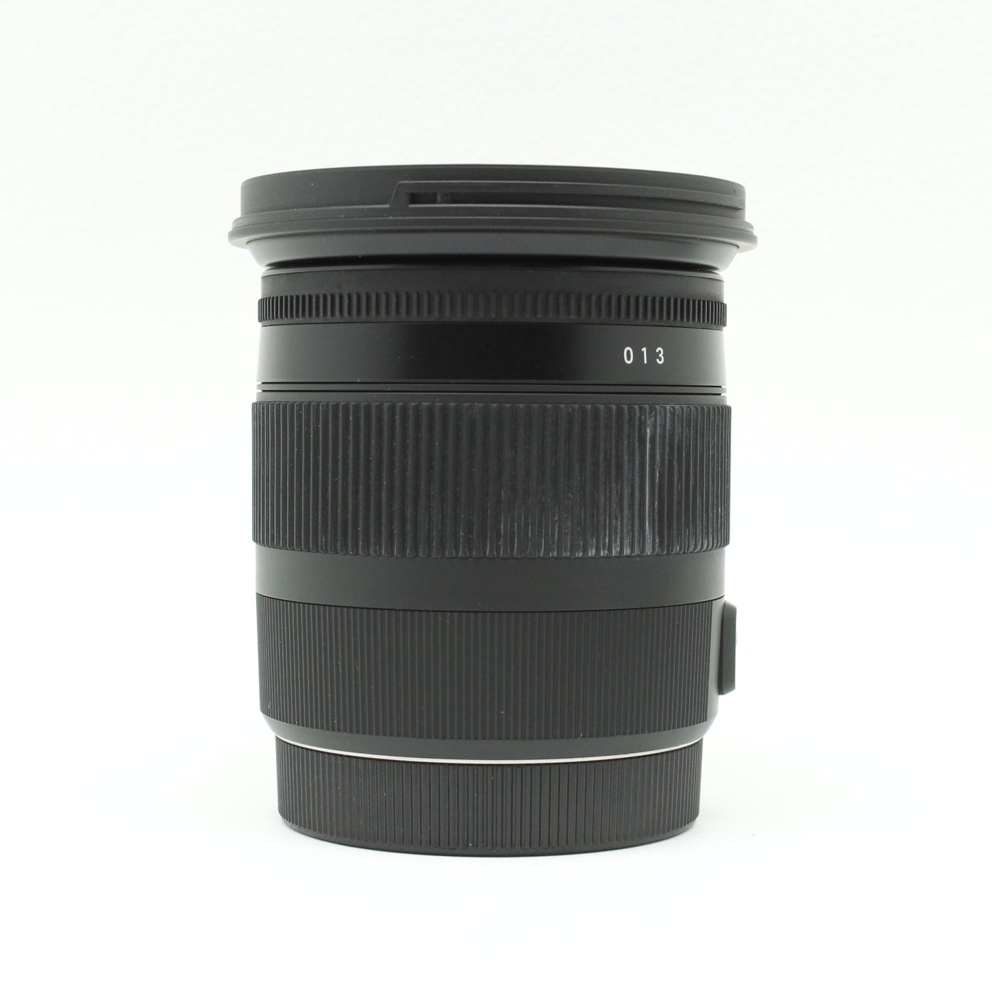 中古 SIGMA 17-70mm F2.8-4 DC