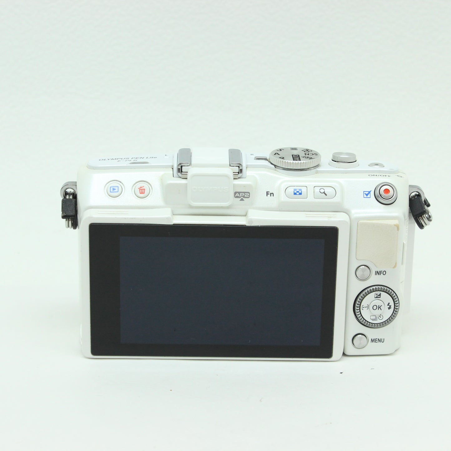 中古 OLYMPUS PEN Lite E-PL6 ボディ