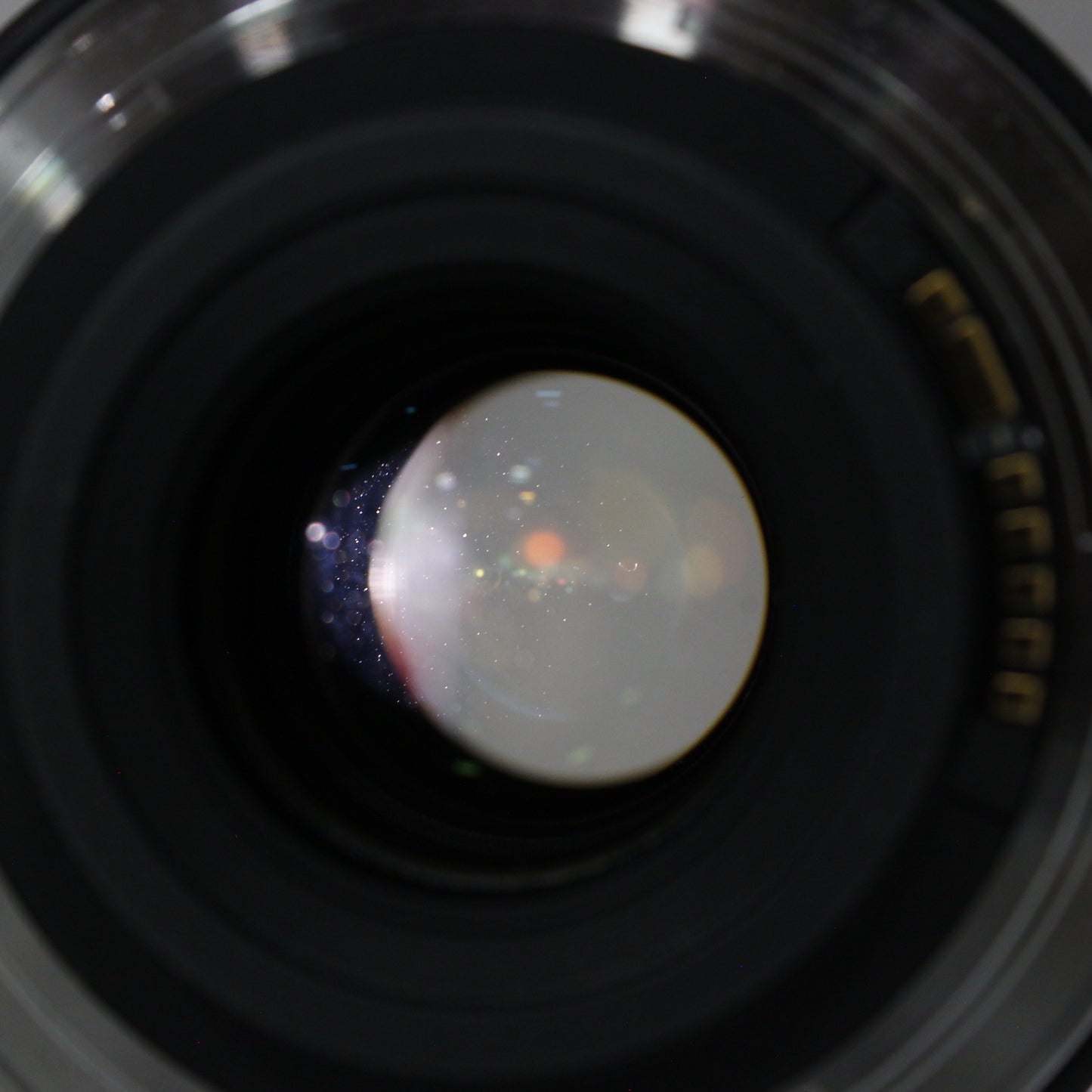 中古 Canon EF-S 17-85mm F4-5.6 IS USM