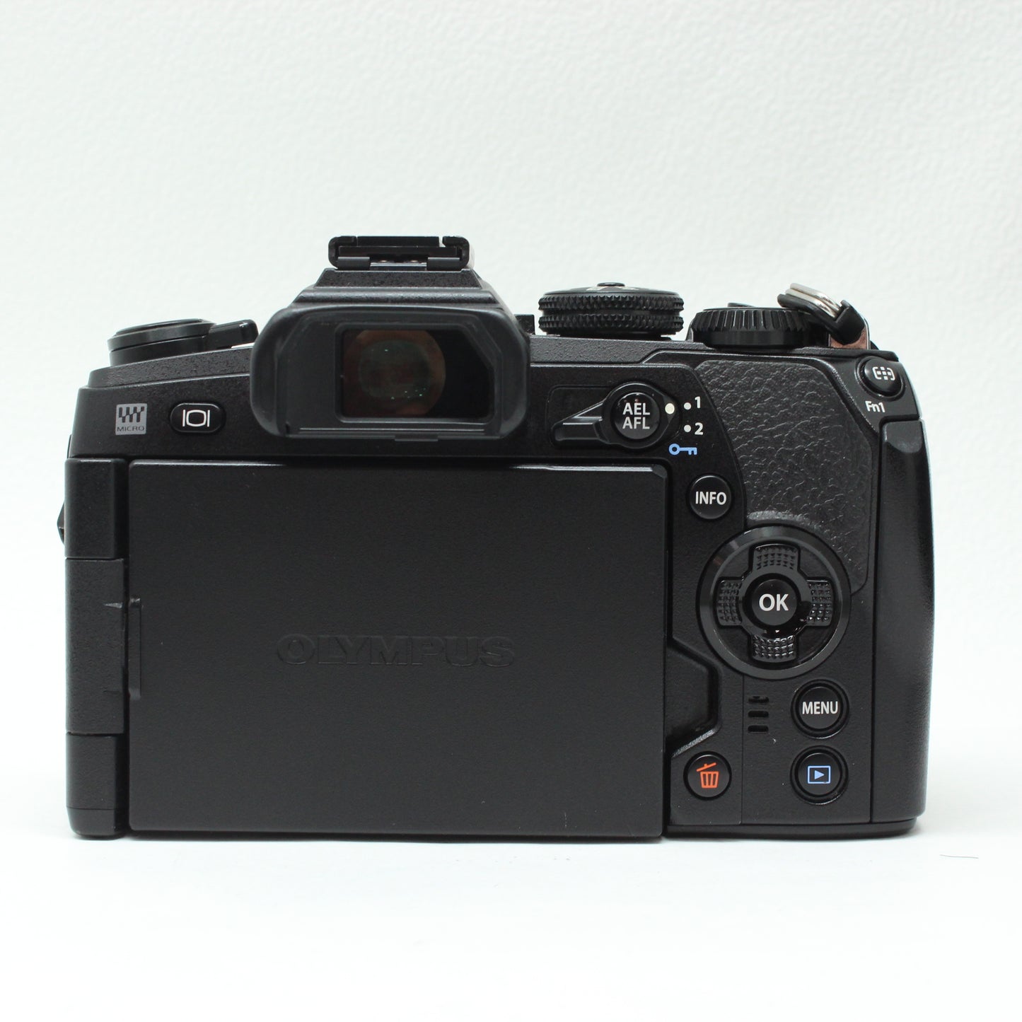 中古 OLYMPUS OM-D E-M1MarkII【3月21日(土) YouTube生配信でご紹介】