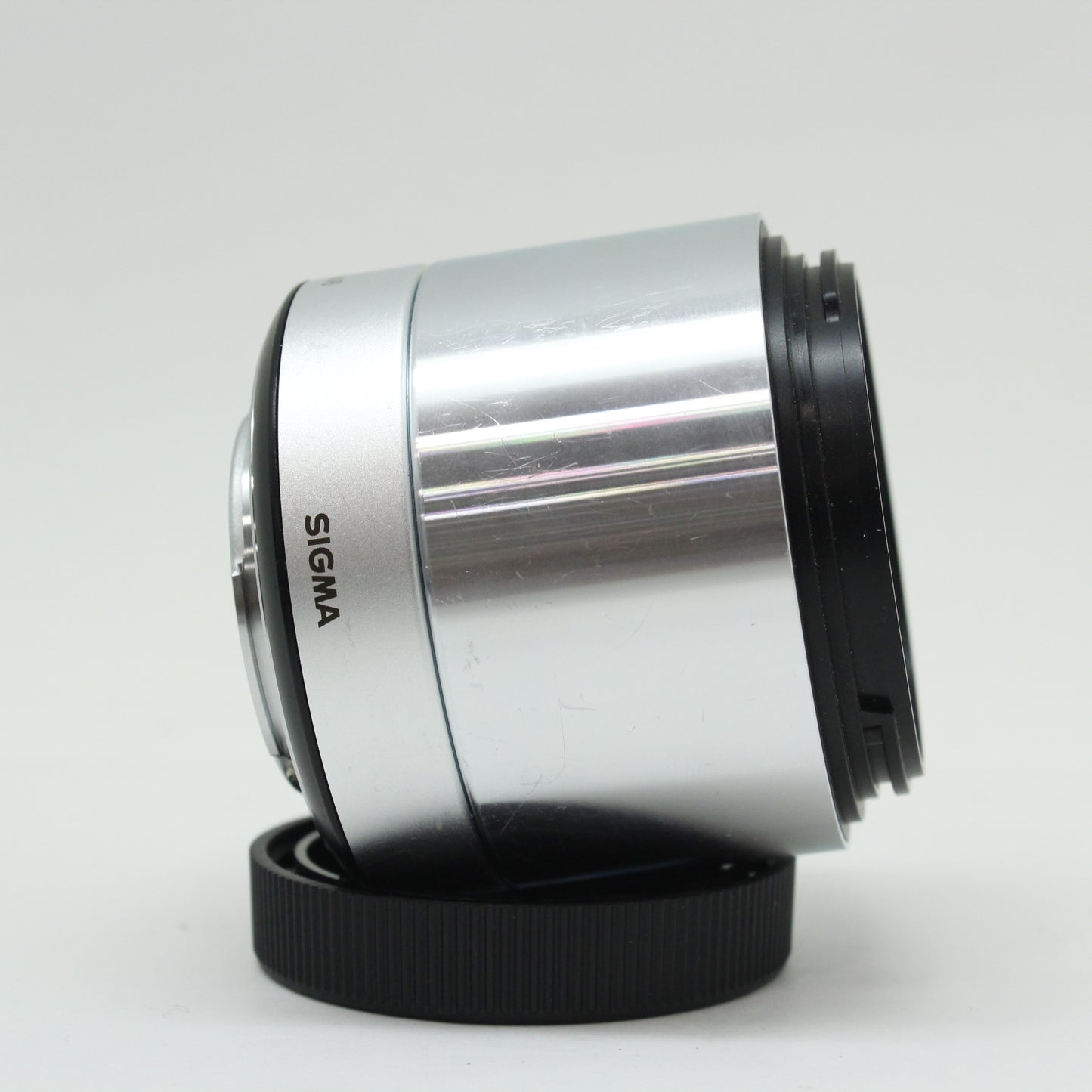 中古 SIGMA 60mm F2.8 DN シルバー (マイクロフォーサーズ)