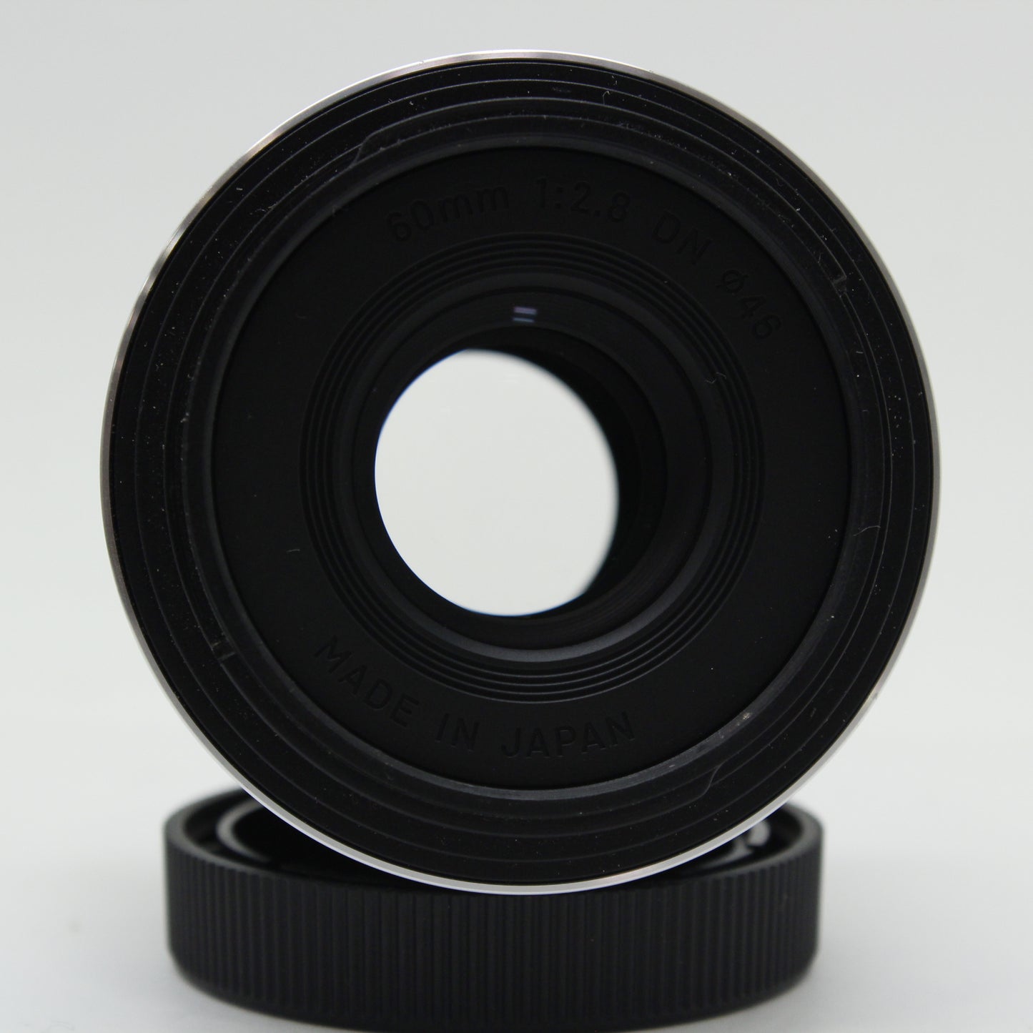 中古 SIGMA 60mm F2.8 DN シルバー (マイクロフォーサーズ)