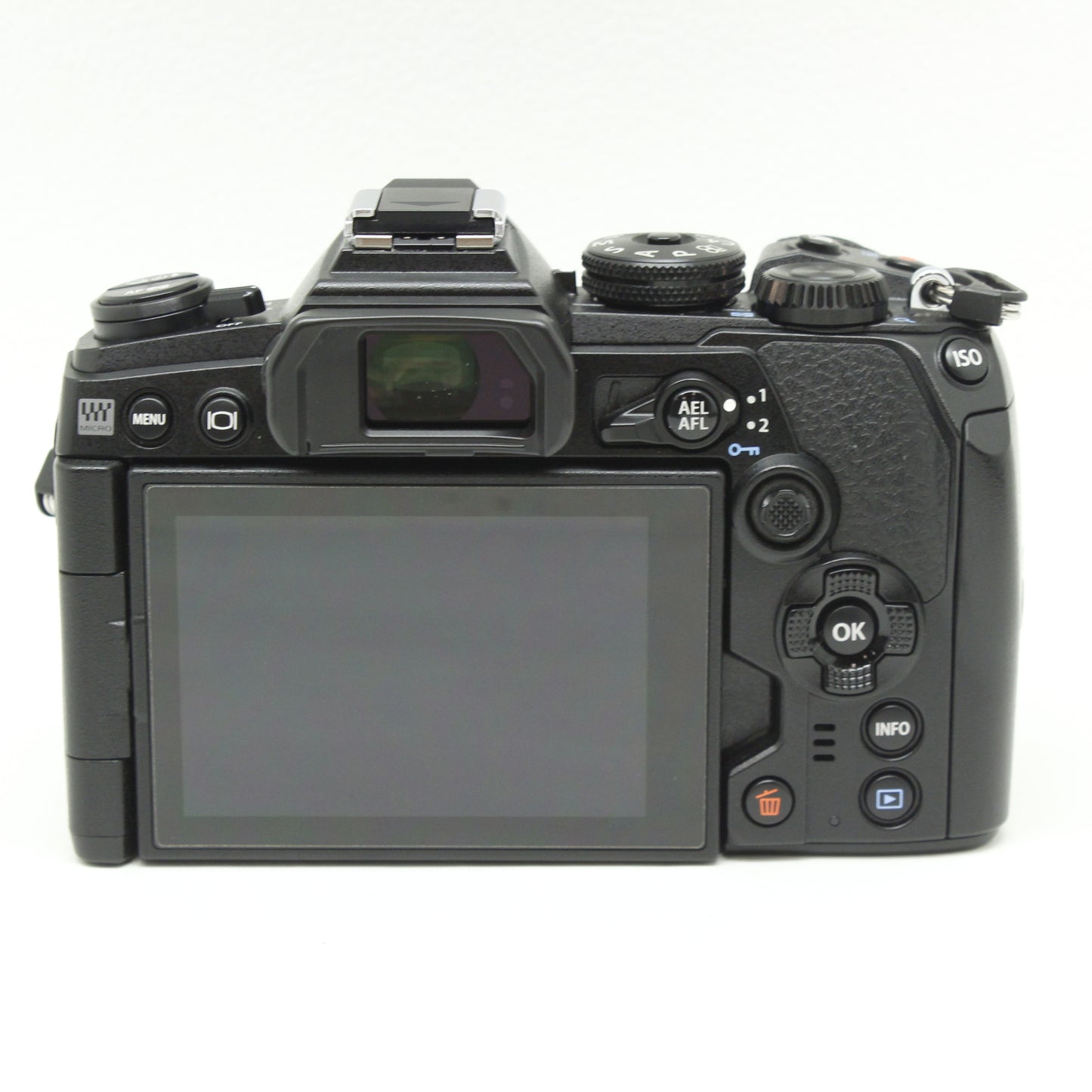 中古 OLYMPUS E-M1 Mark ⅲ 【5月9日(土) YouTube生配信でご紹介】