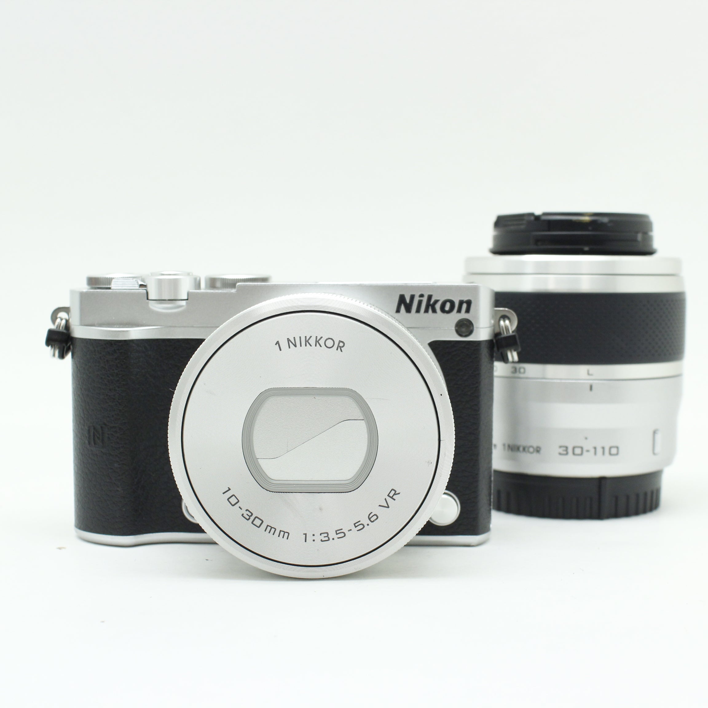 中古 Nikon J5ダブルズームレンズキット