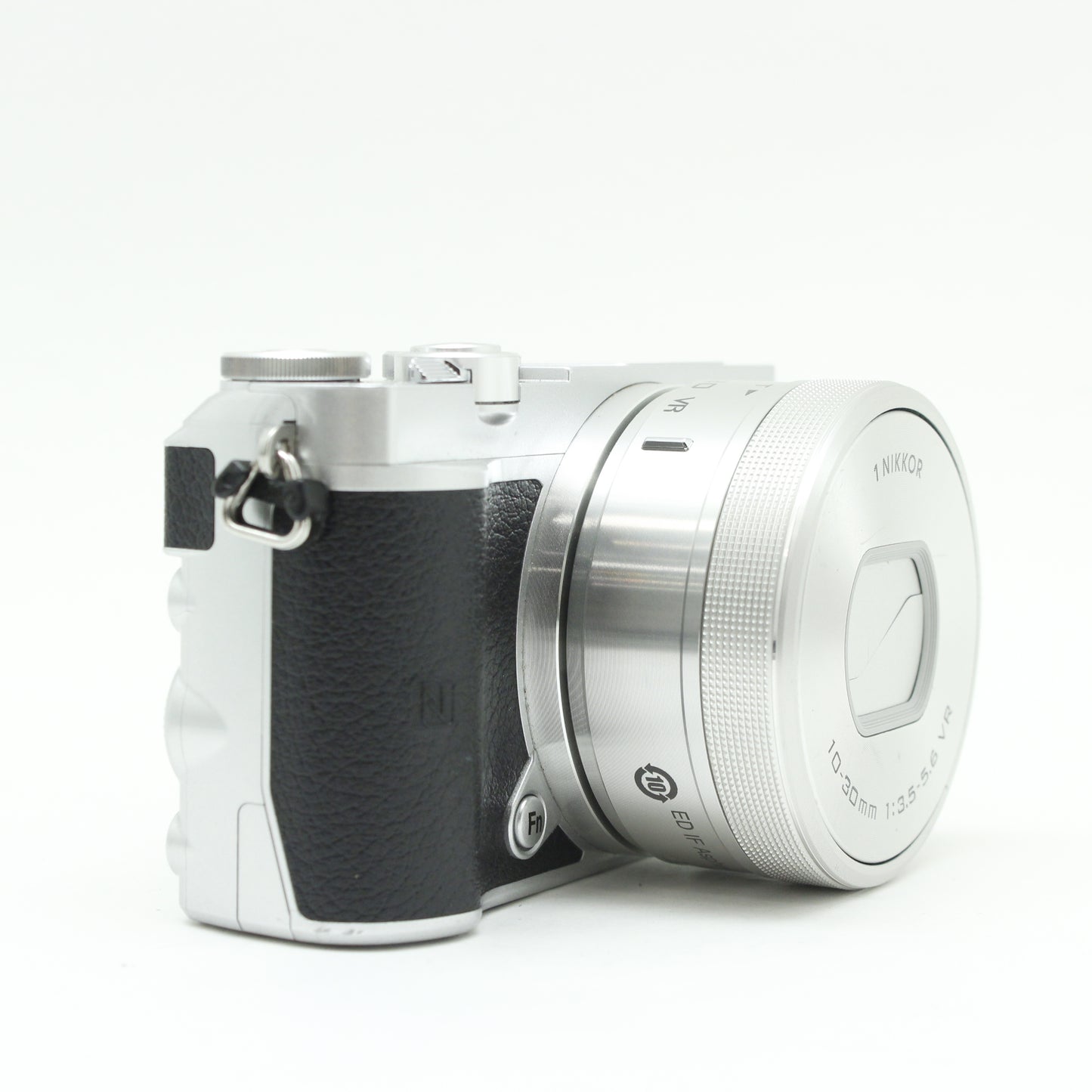 中古 Nikon J5ダブルズームレンズキット【5月19日(火) YouTube生配信でご紹介】