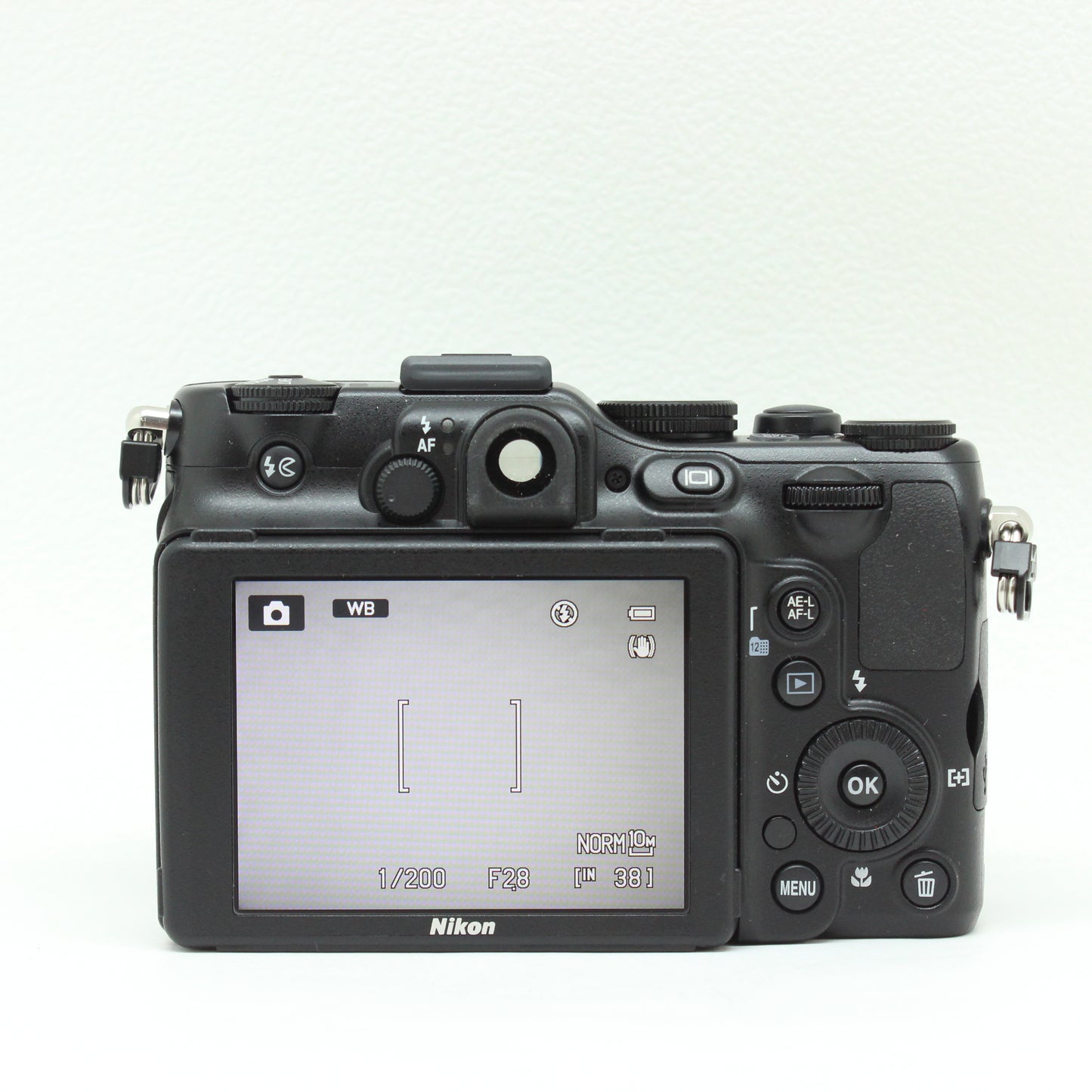 中古 Nikon COOLPIX P7100【5月19日(火) YouTube生配信でご紹介】