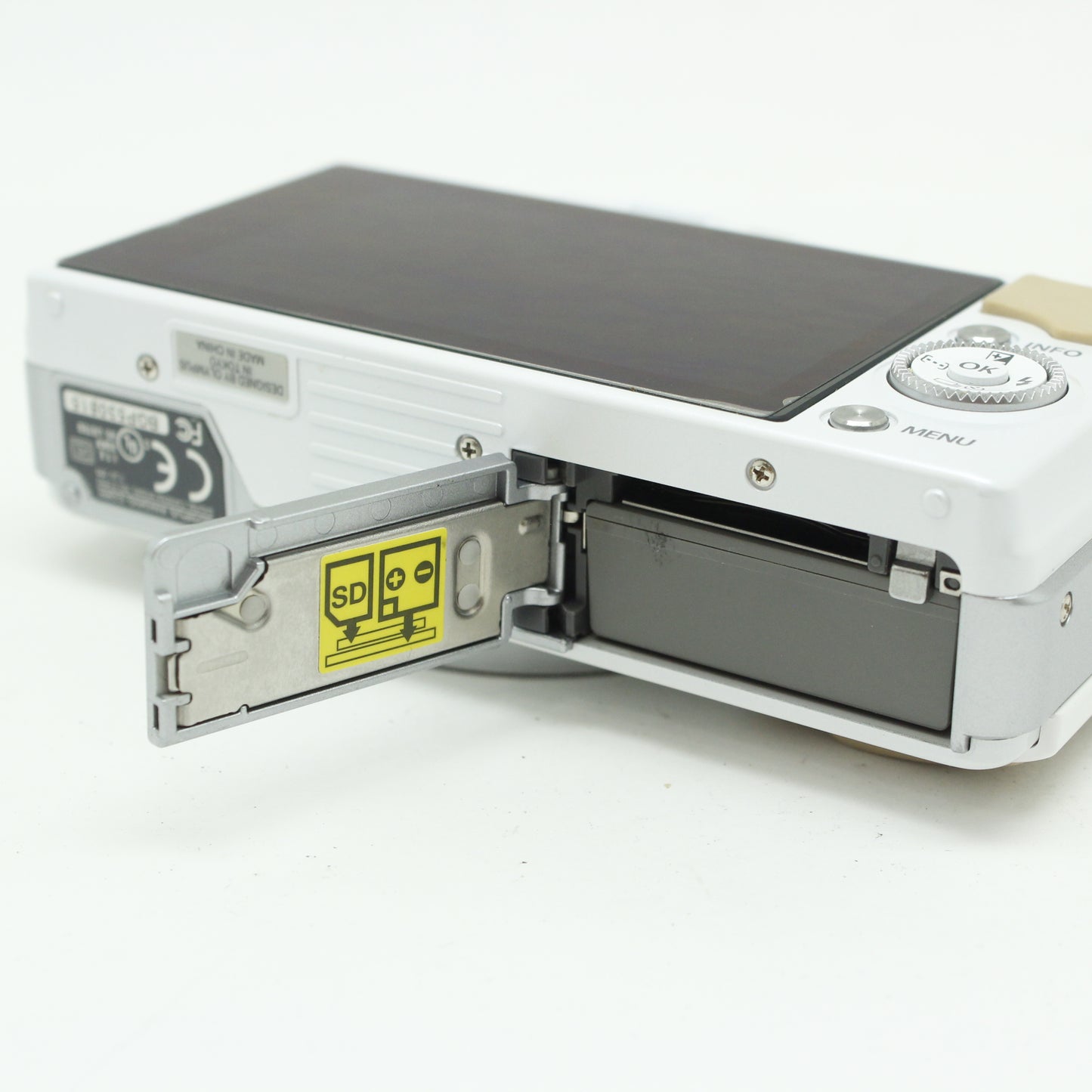 中古 OLYMPUS E-PM2 レンズキット