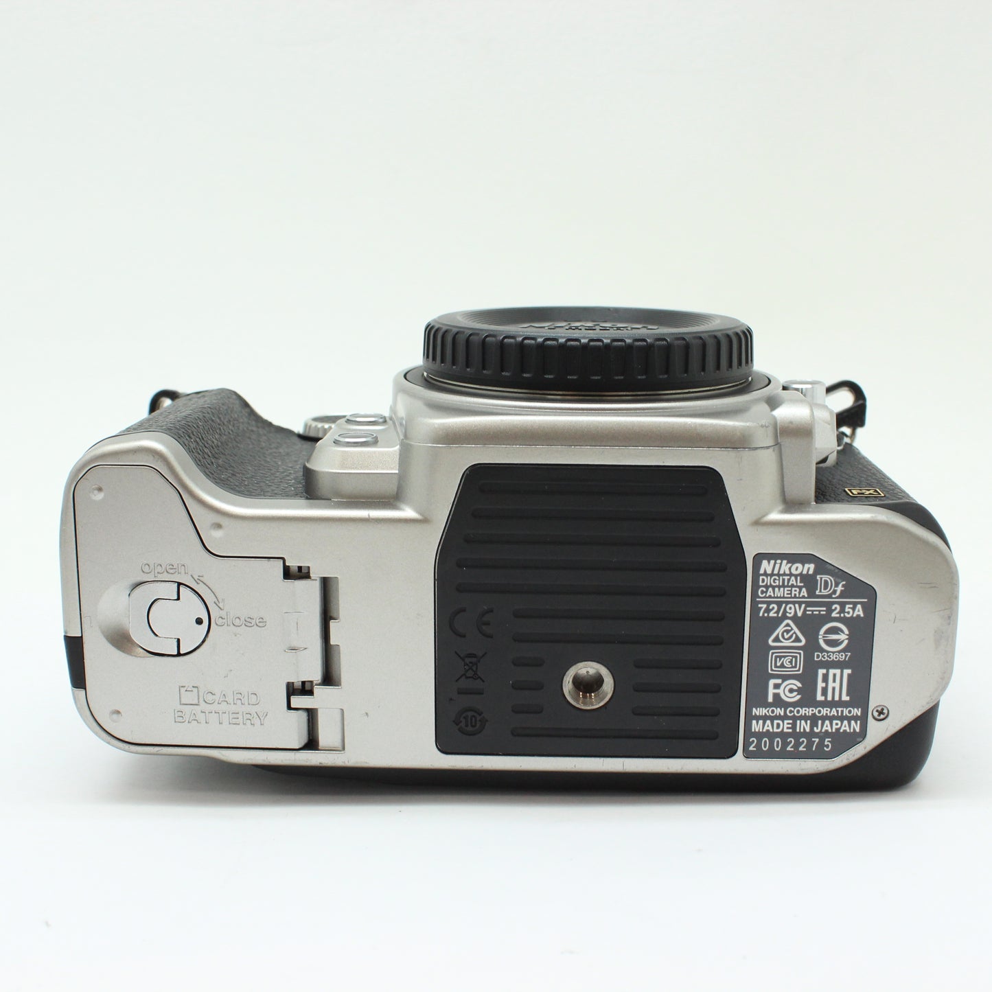 中古 Nikon Df (SV) ボディ【5月23日(土) YouTube生配信でご紹介】