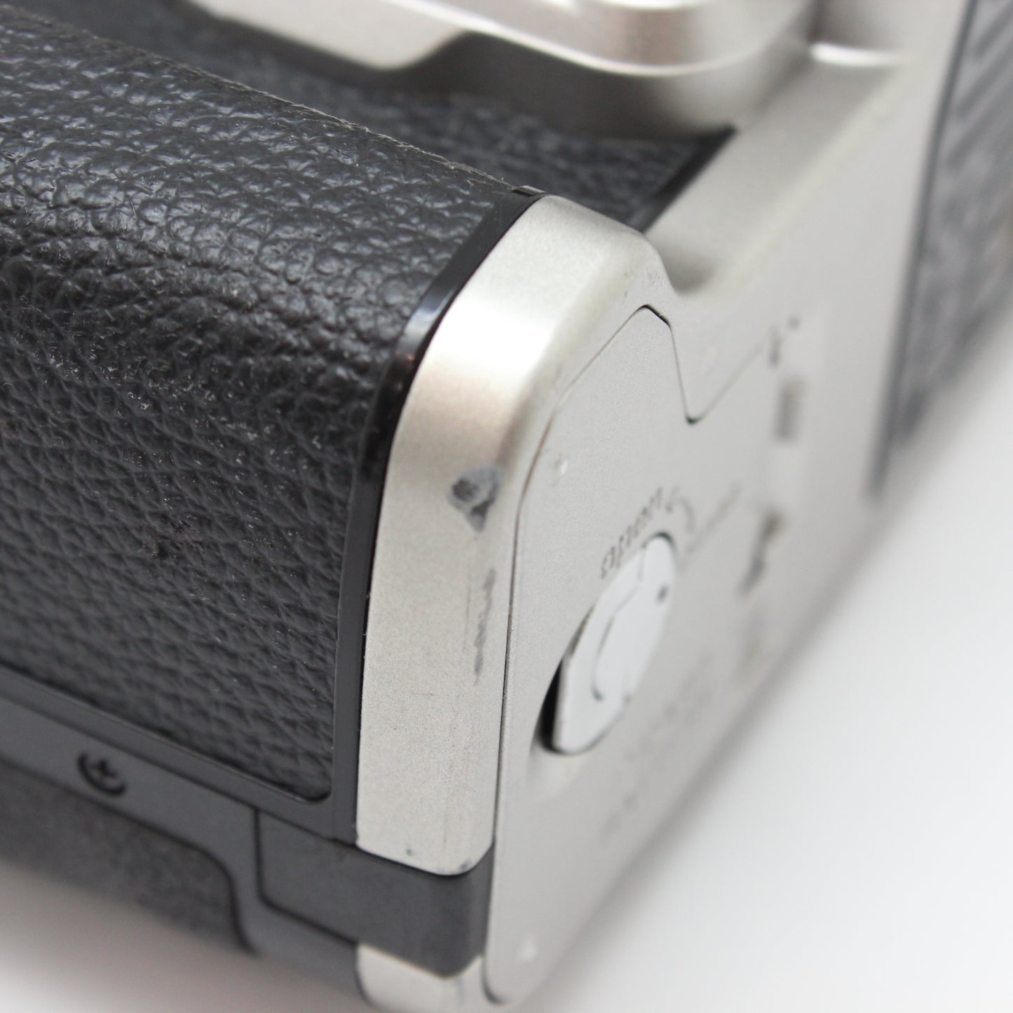 中古 Nikon Df (SV) ボディ【5月23日(土) YouTube生配信でご紹介】