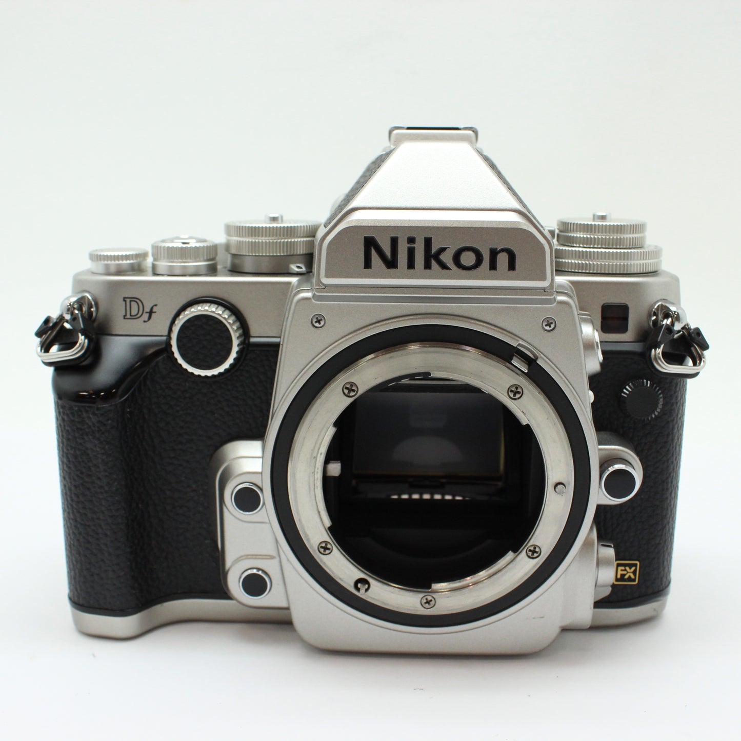 中古 Nikon Df (SV) ボディ【5月23日(土) YouTube生配信でご紹介】