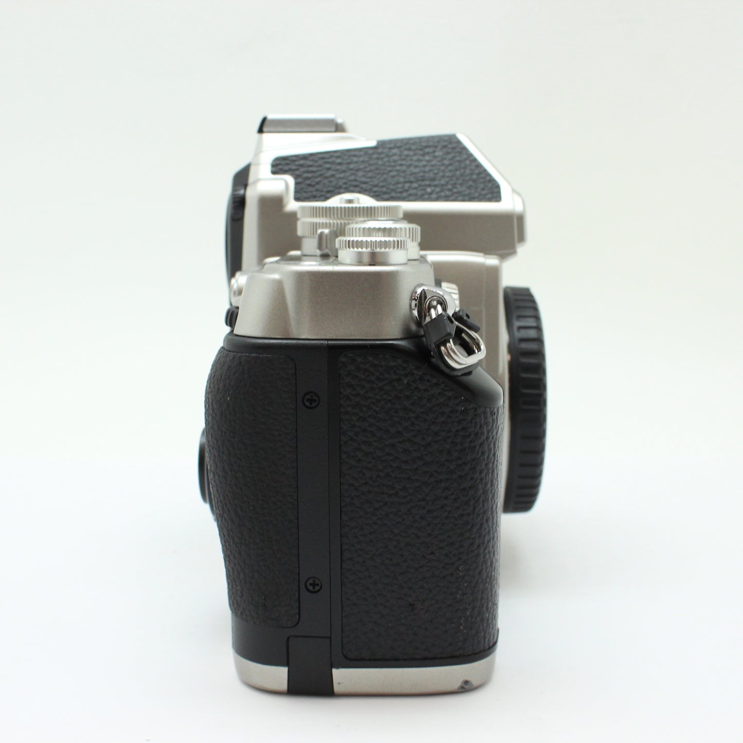 中古 Nikon Df (SV) ボディ【5月23日(土) YouTube生配信でご紹介】