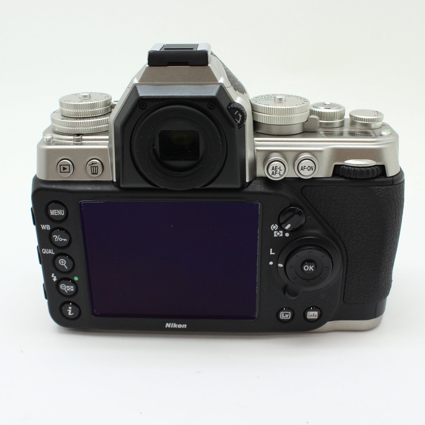 中古 Nikon Df (SV) ボディ【5月23日(土) YouTube生配信でご紹介】