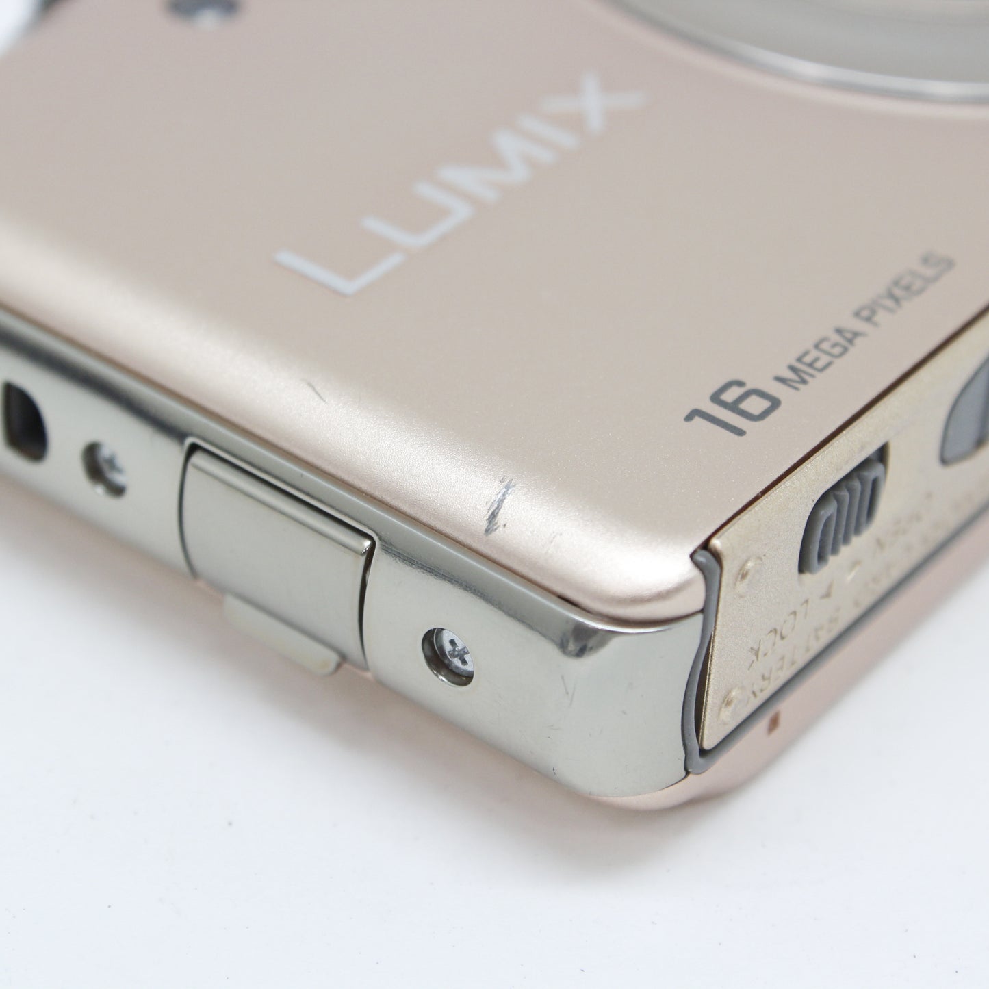 中古 Panasonic LUMIX DMC-FH7