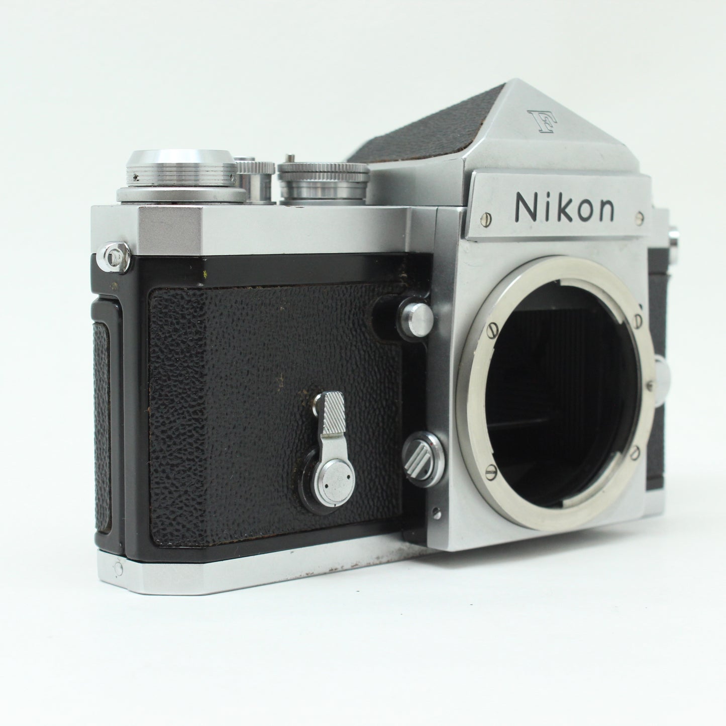中古 Nikon F アイレベル (初期型641万台) 【6月6日(土) Youtube生配信でご紹介】