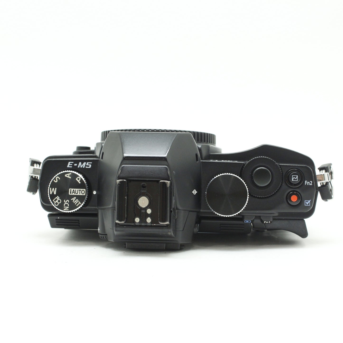 中古 OLYMPUS OM-D E-M5