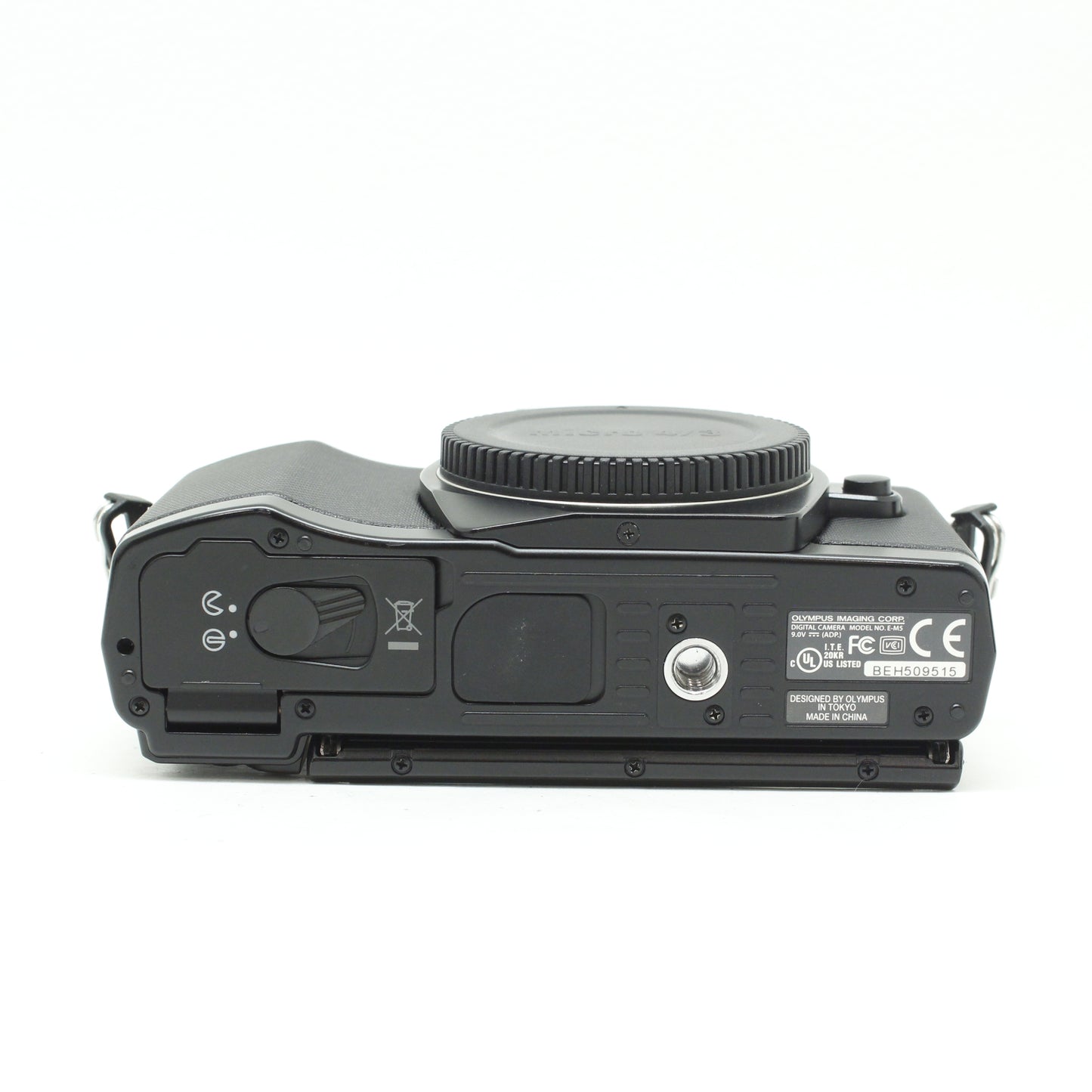 中古 OLYMPUS OM-D E-M5