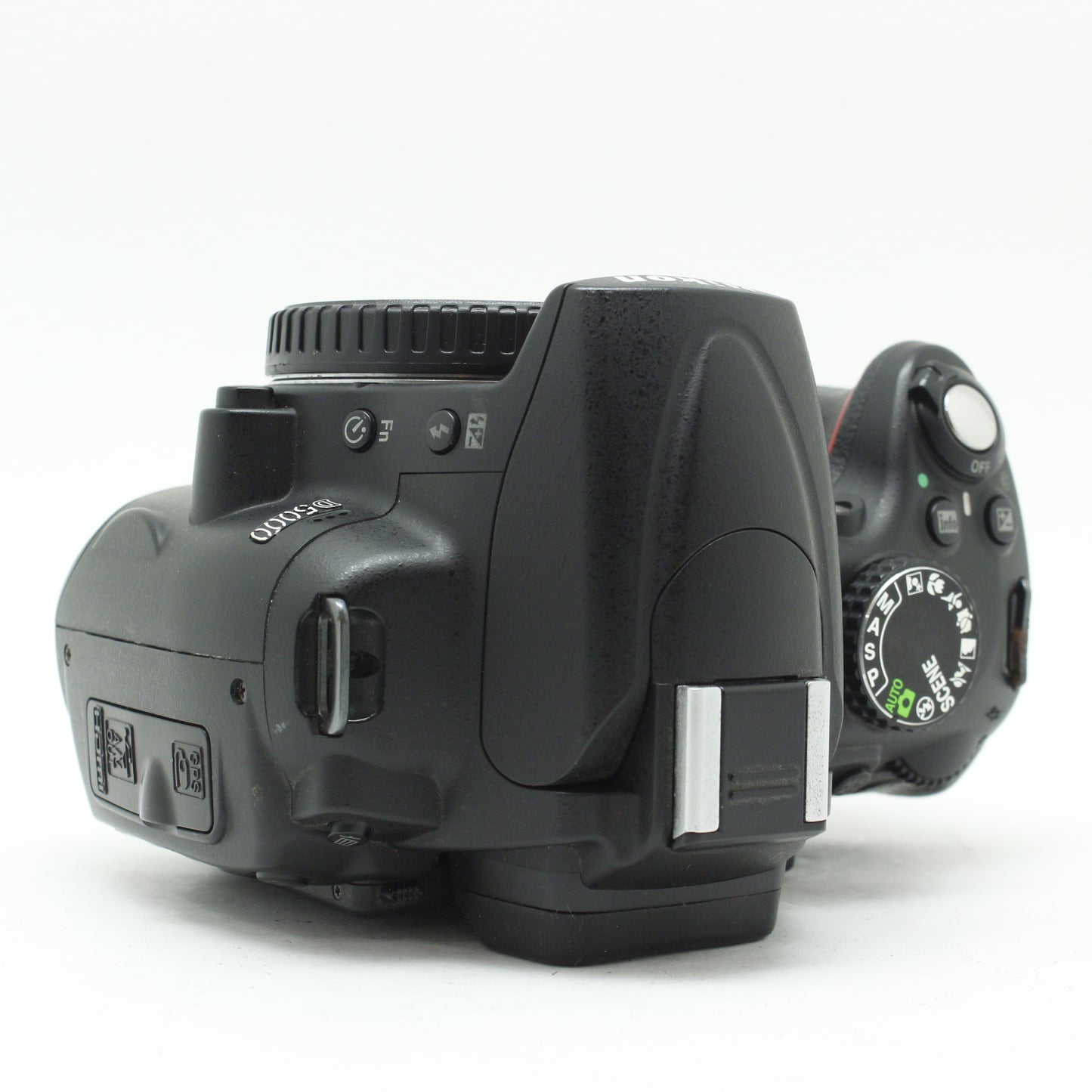 中古 Nikon D5000 ボディ　