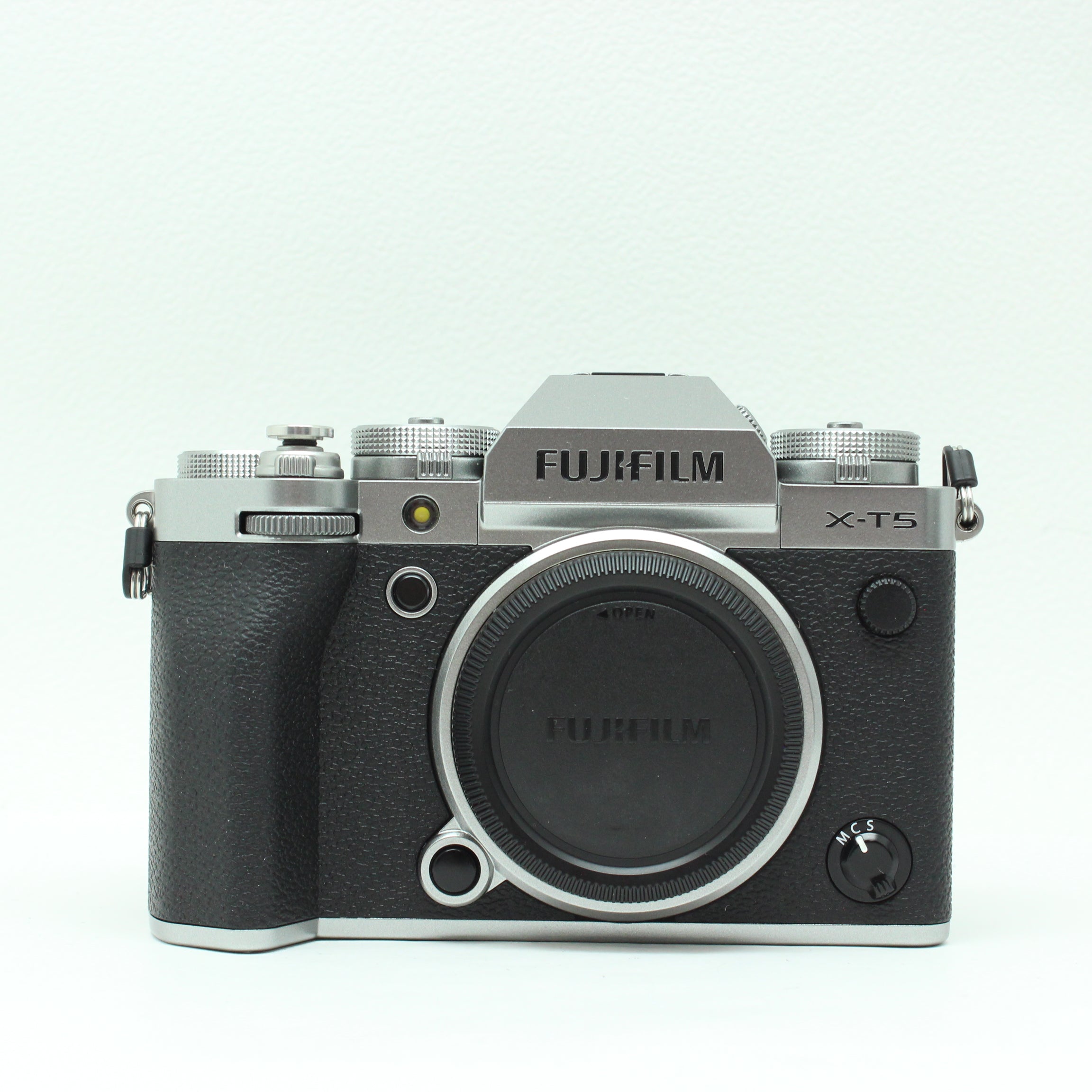 FUJIFILM X-T5 ボディ 中古価格比較 - 価格.com