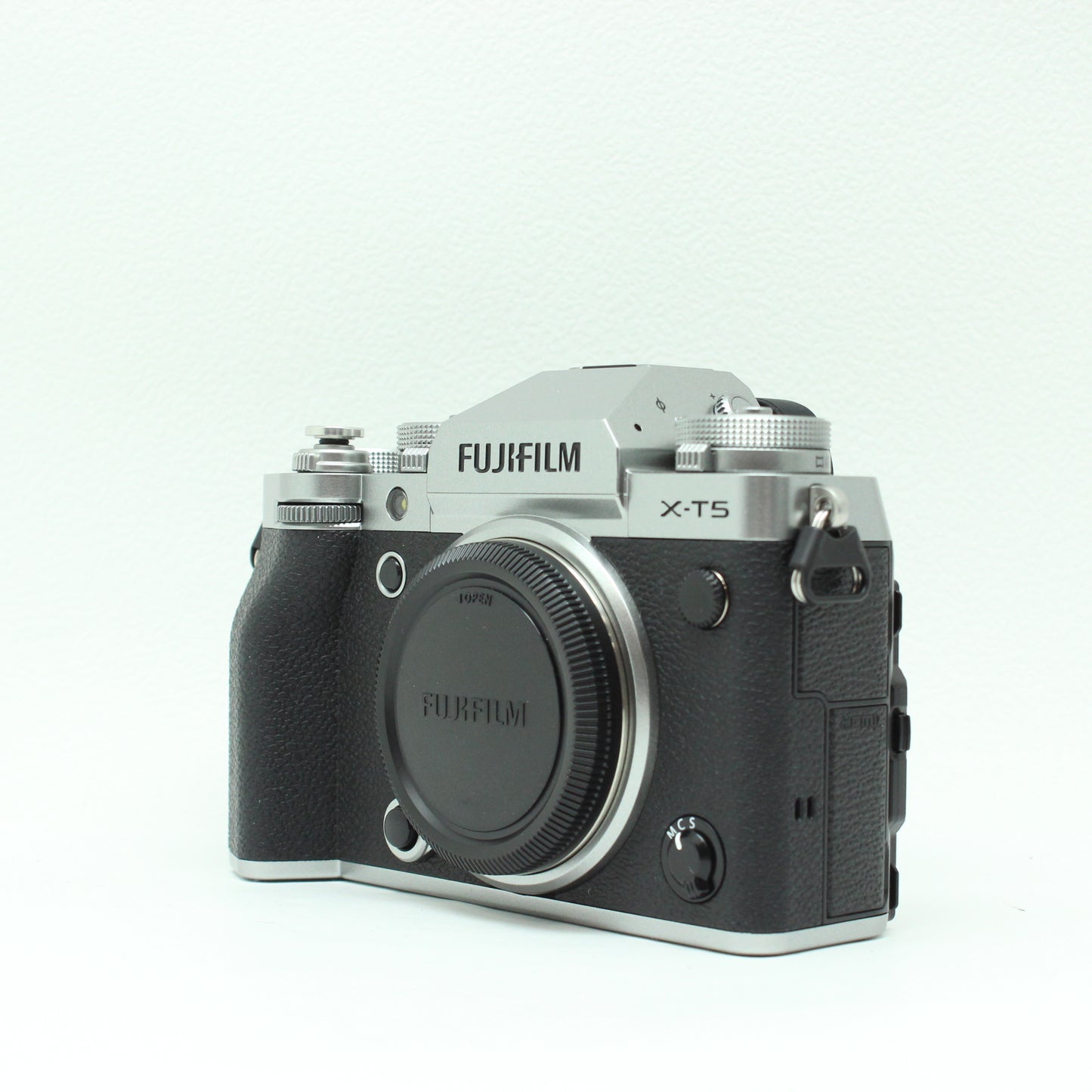 中古 FUJIFILM X-T5 シルバー【6月20日(土) YouTube生配信でご紹介】
