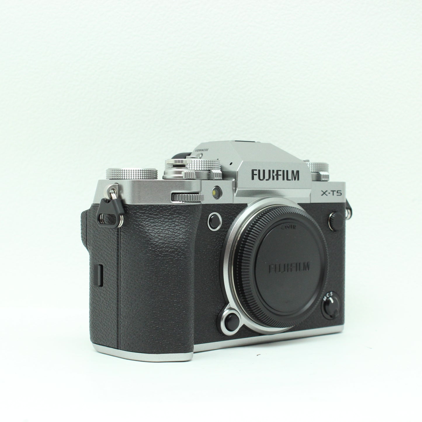 中古 FUJIFILM X-T5 シルバー【6月20日(土) YouTube生配信でご紹介】