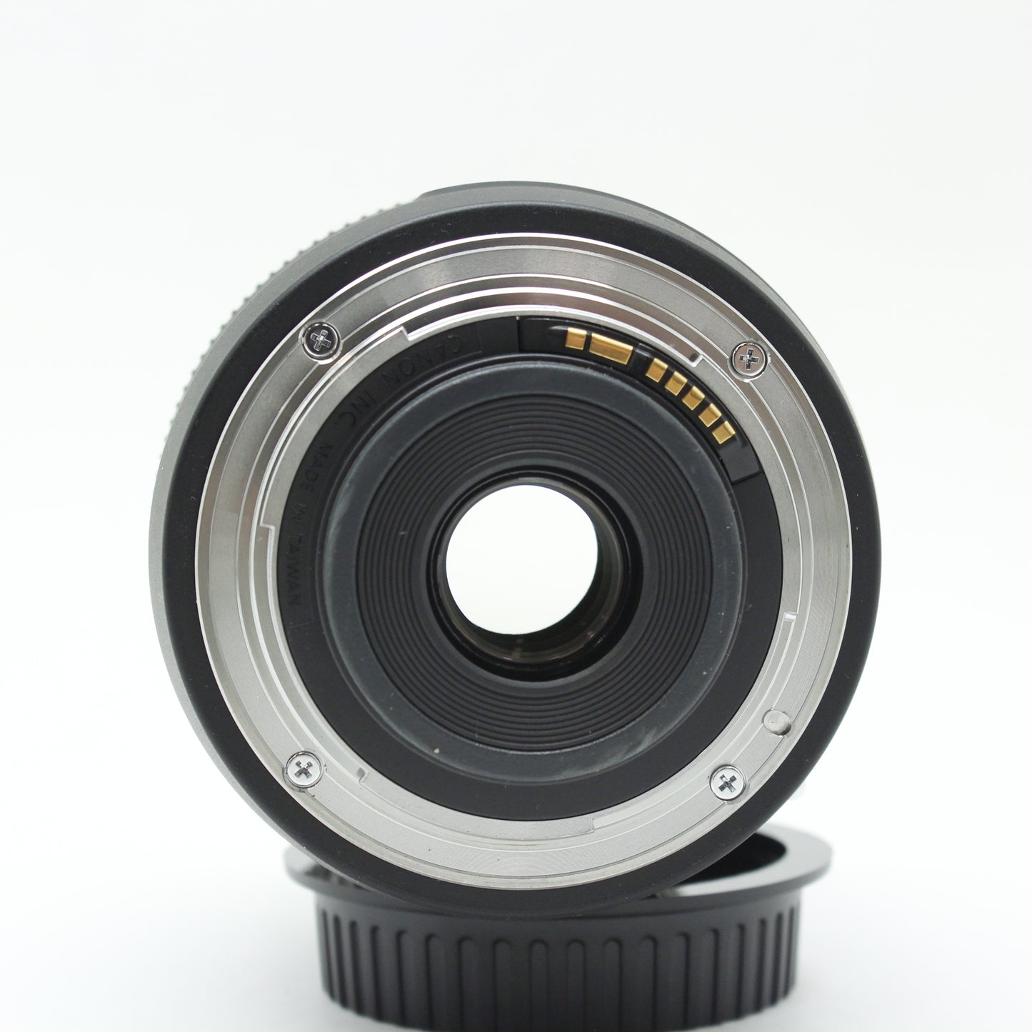 中古 Canon EF-S 18-135mm F3.5-5.6 IS USM