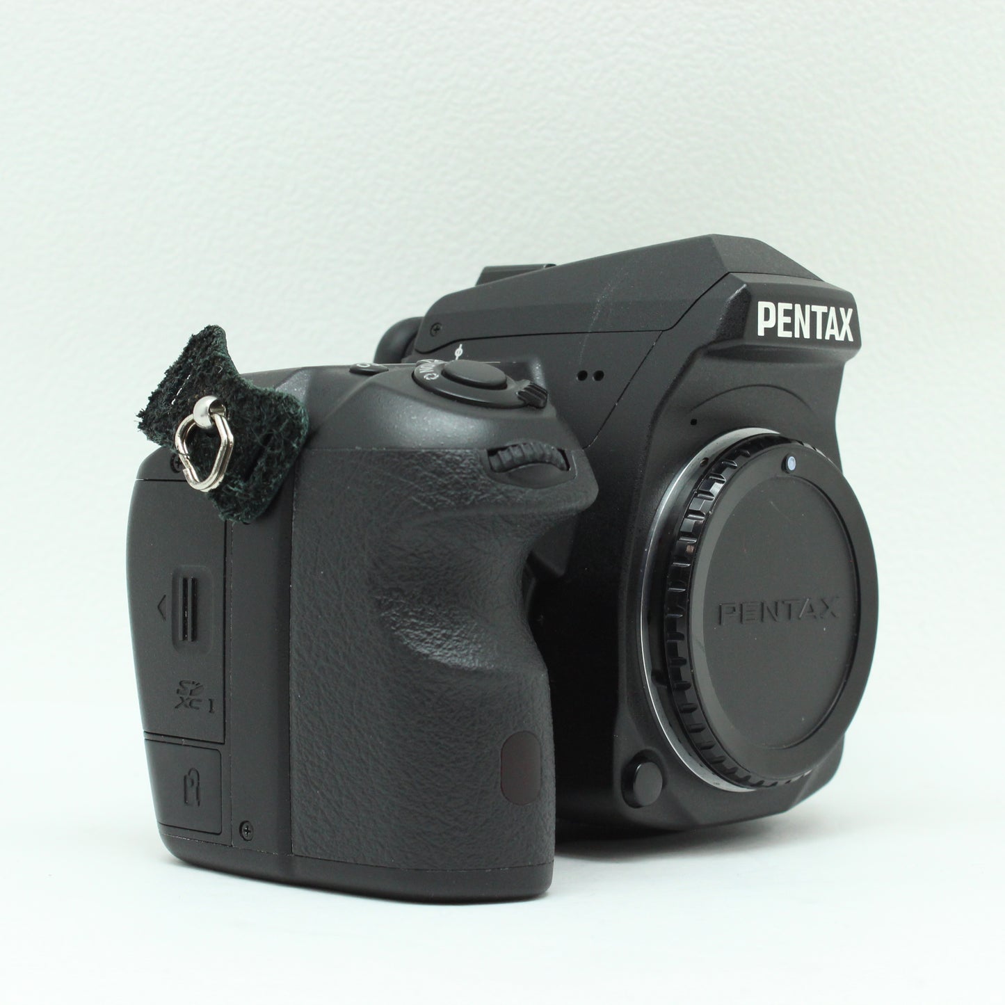 中古 PENTAX K-3 IIグリップ付き【7月4日(土)YouTube生配信でご紹介】