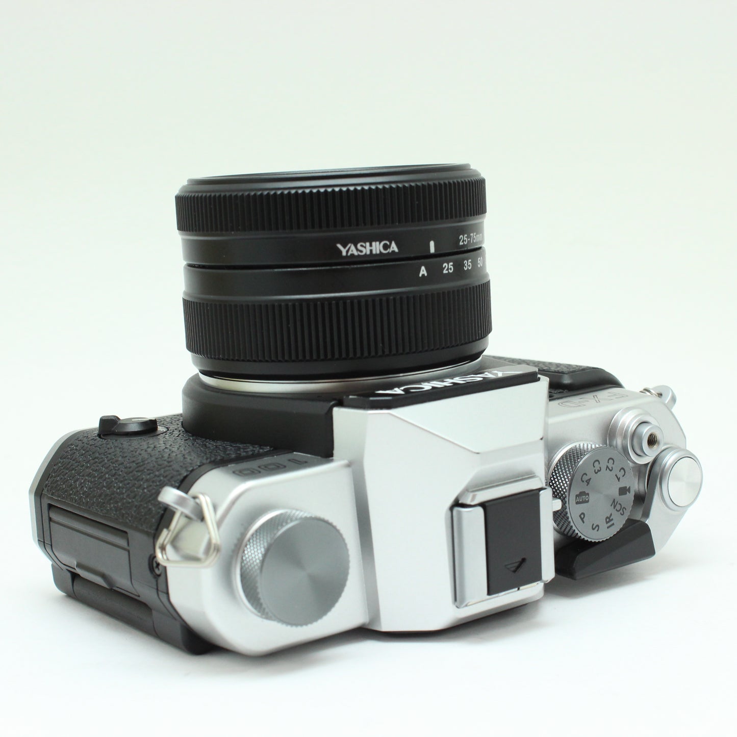 中古 YASHICA FX-D100 【7月4日(土)YouTube生配信でご紹介】　