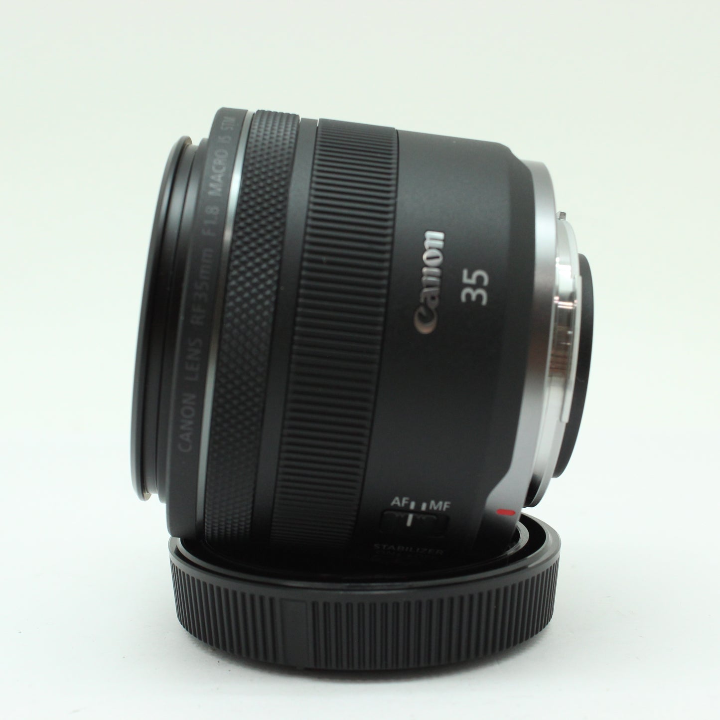 中古 Canon RF 35mm F1.8 MACRO IS STM