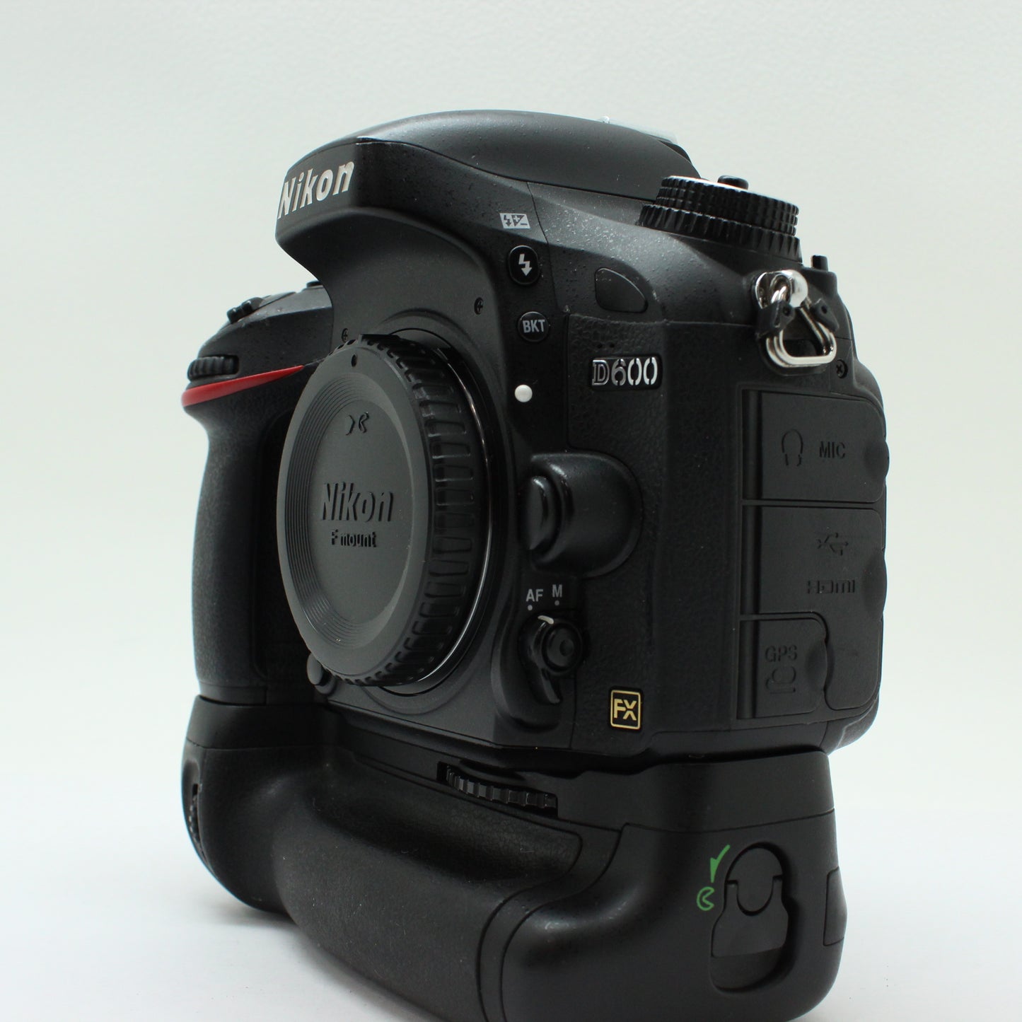 中古 Nikon D600グリップ付き