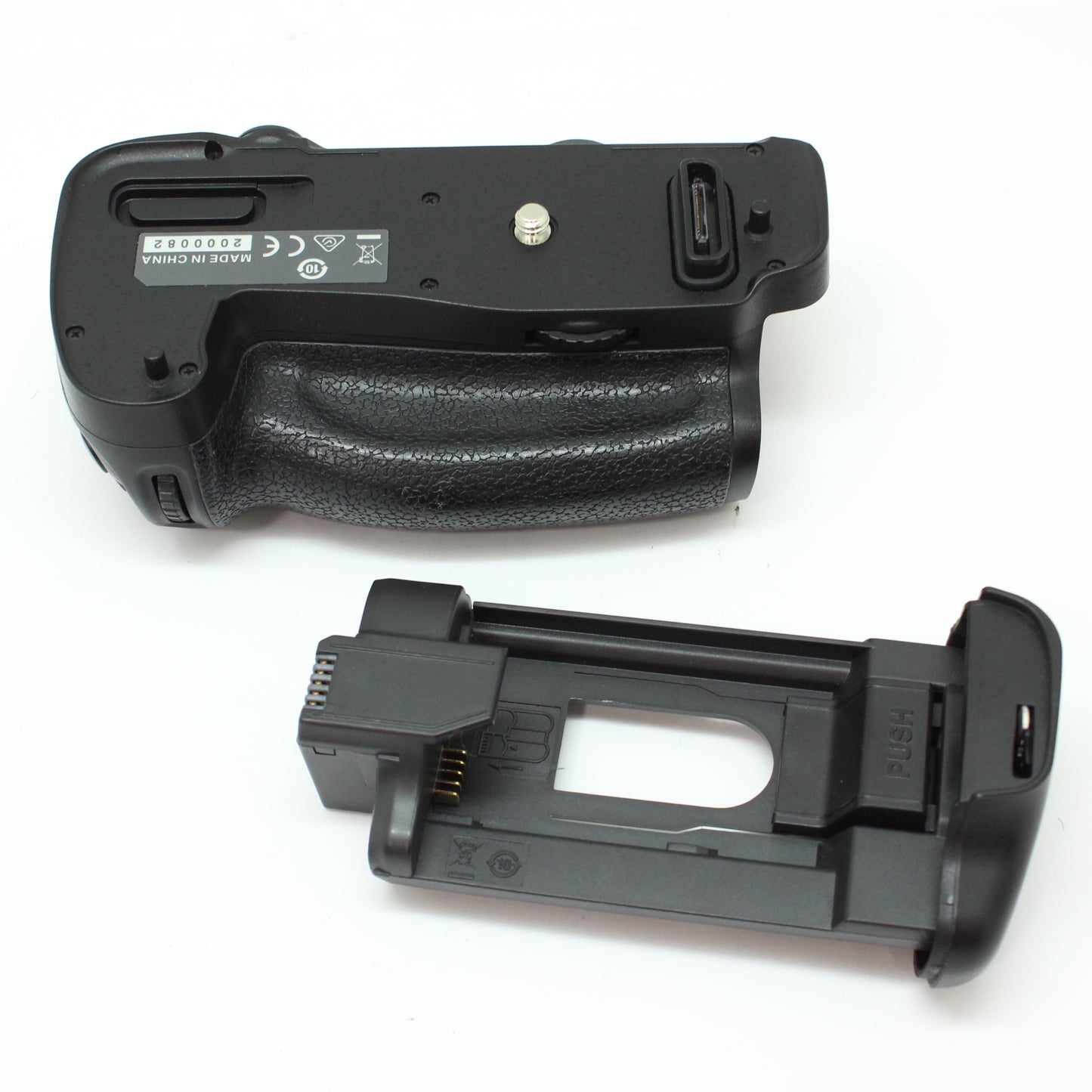 中古 Nikon D750 MB-D16付