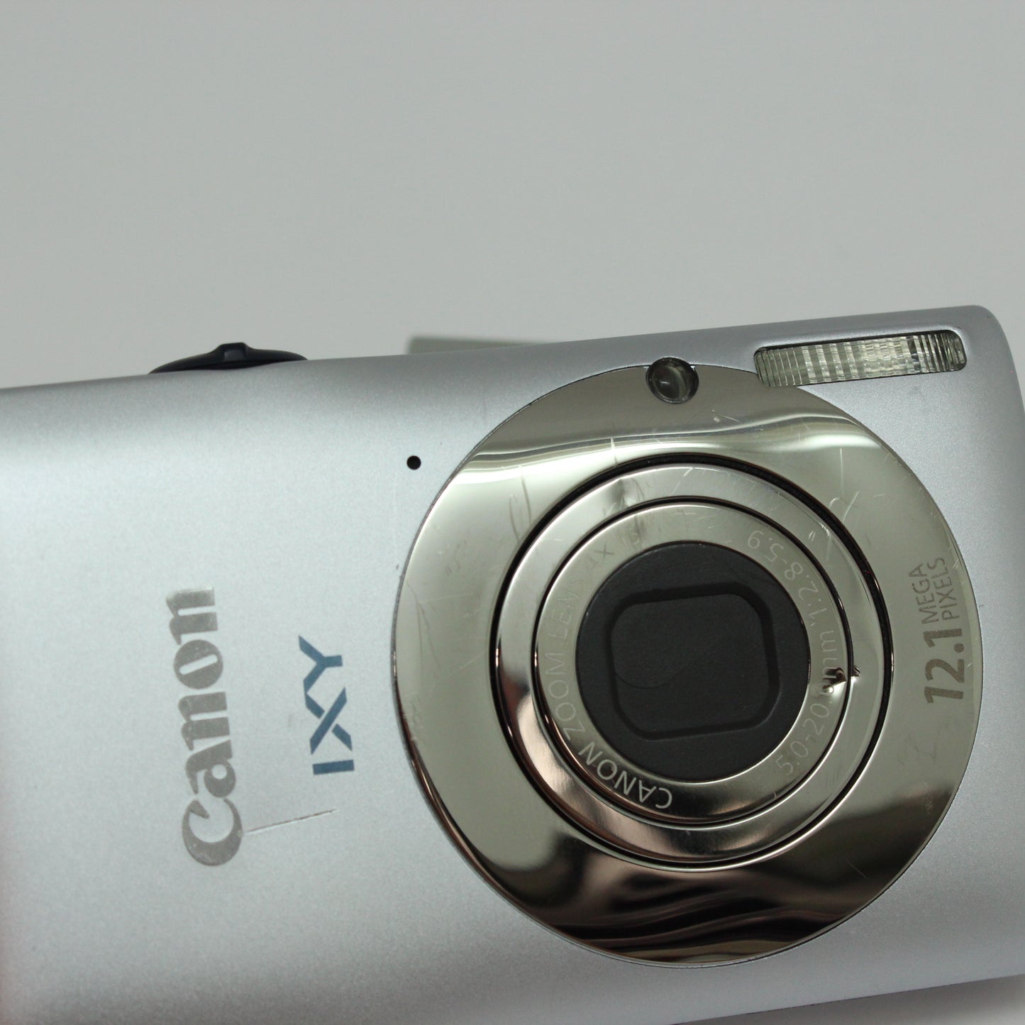 中古 Canon IXY 200F シルバー
