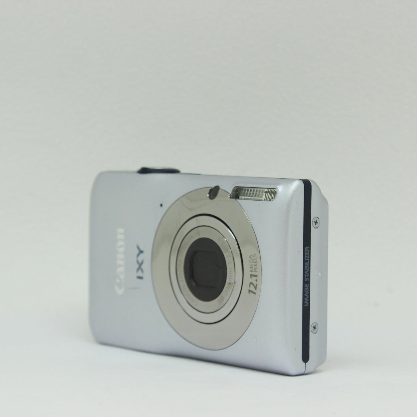 中古 Canon IXY 200F シルバー