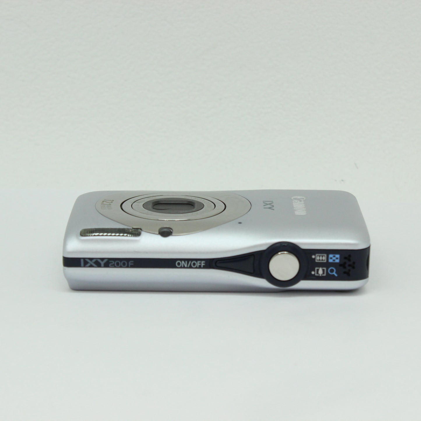 中古 Canon IXY 200F シルバー