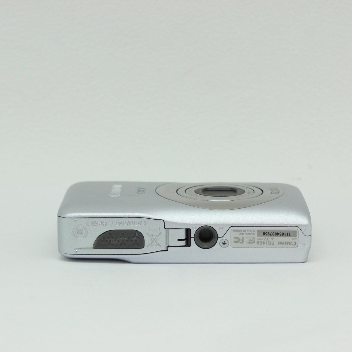 中古 Canon IXY 200F シルバー