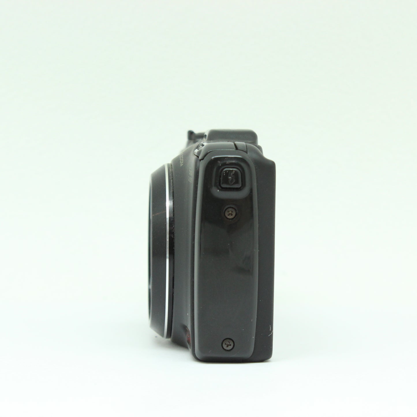 中古 FUJIFILM FINEPIX F600 EXR ブラック